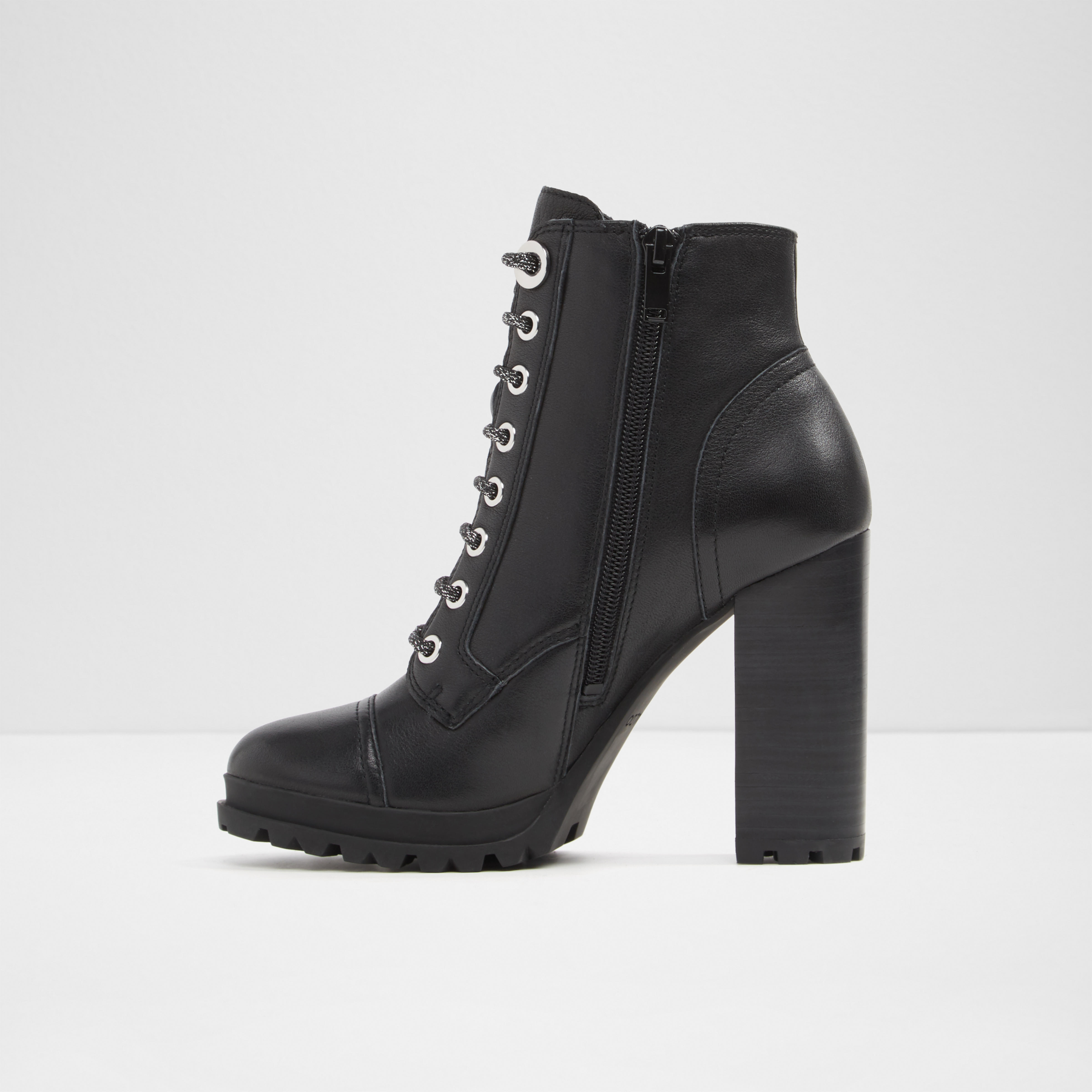 women's astir adidas