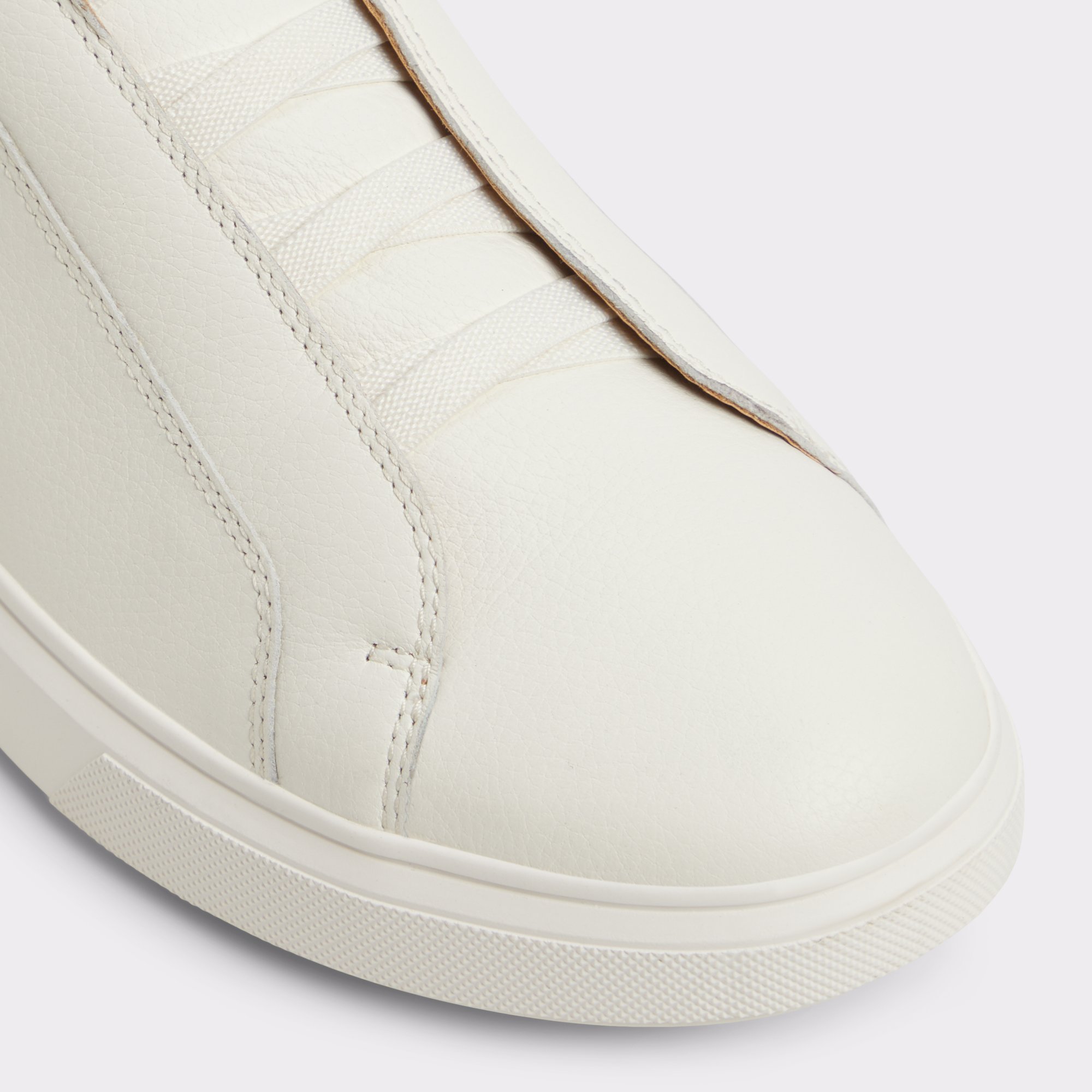 【ALDO】Abbott スエード スリッポンスニーカー Abbott Bone Men's Slip-ons | ALDO US