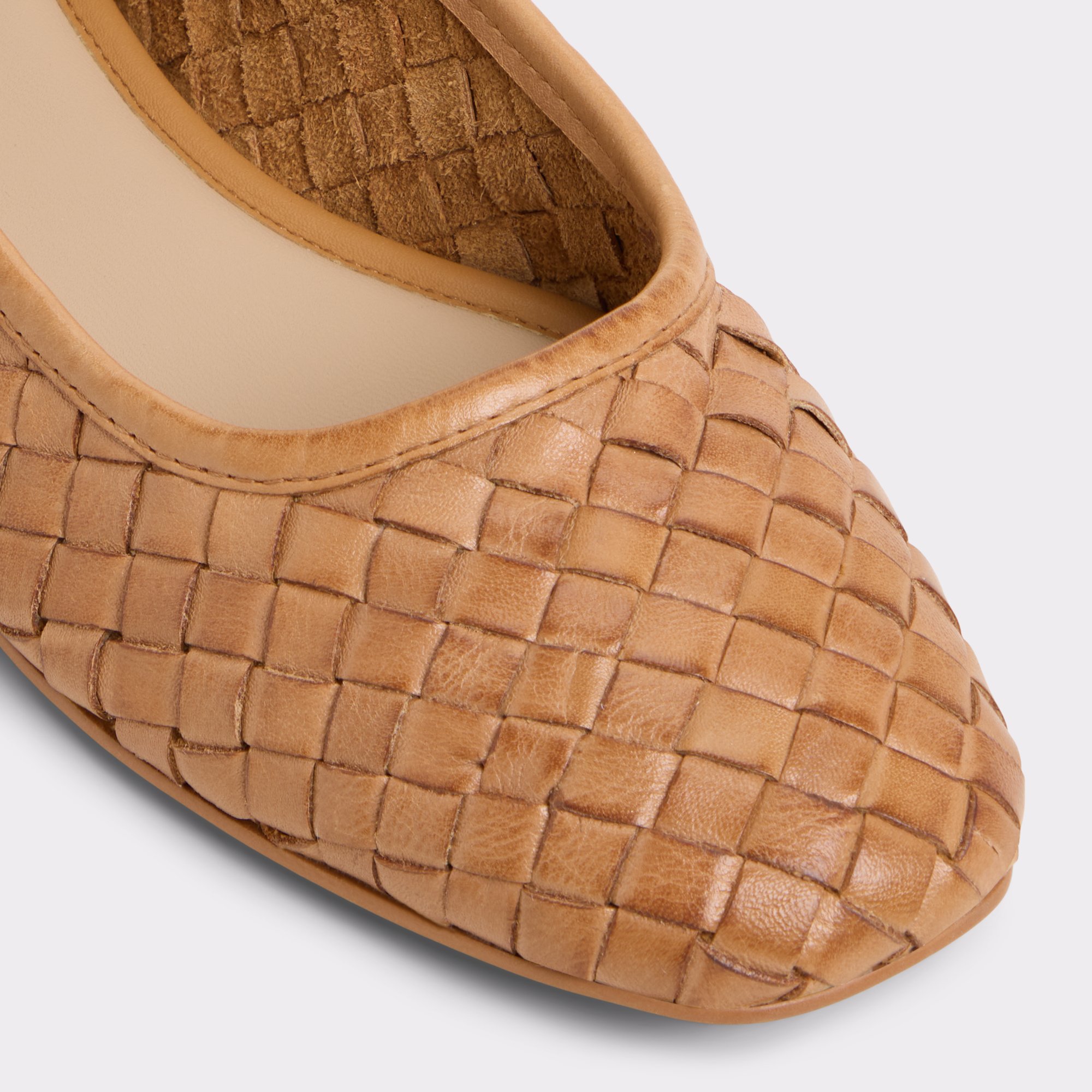 Adrabrinna Tan Femmes Talons plats | ALDO Canada