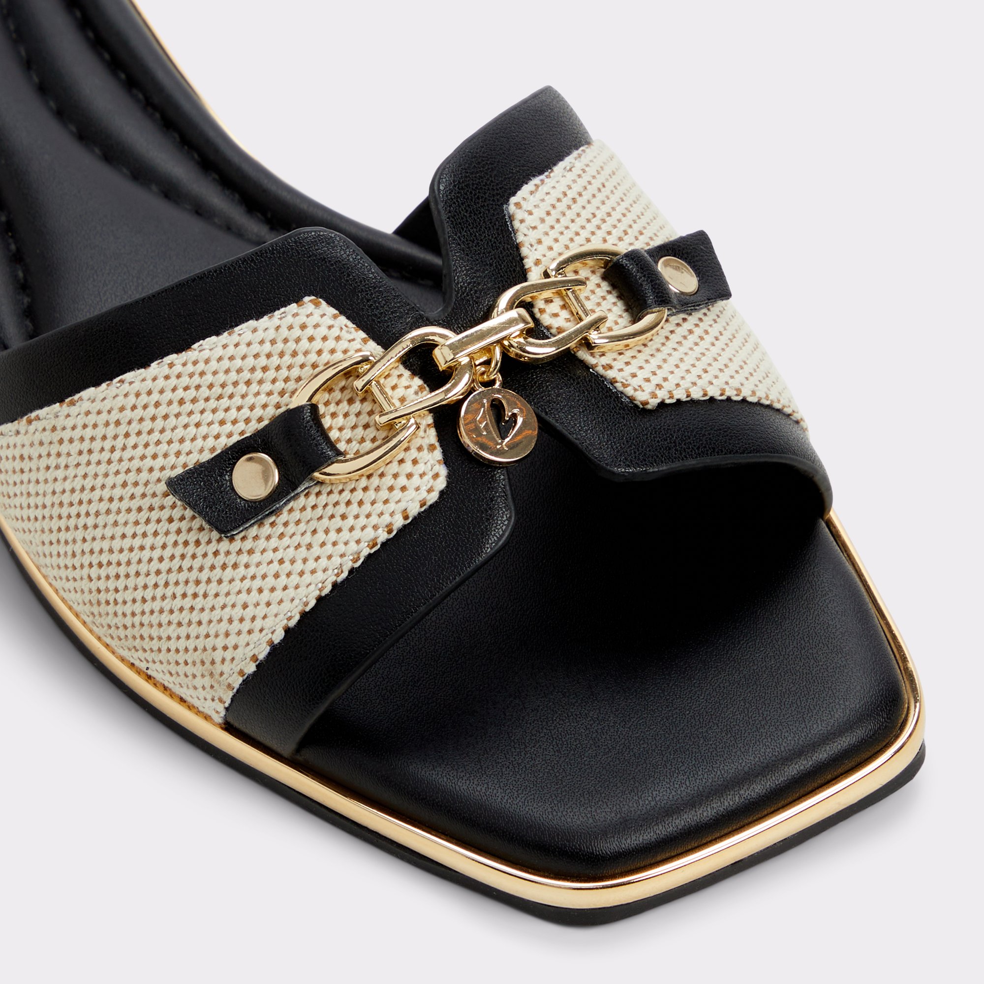 Alamassi Naturel Femmes Sandales à talon plat | ALDO Canada