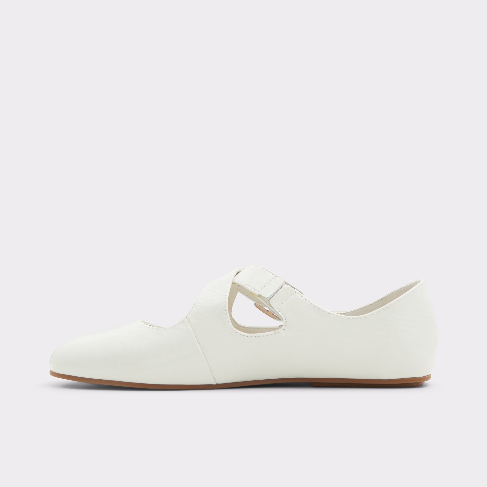 Amberia White/Bone Women's Ballet Flats | ALDO Canada