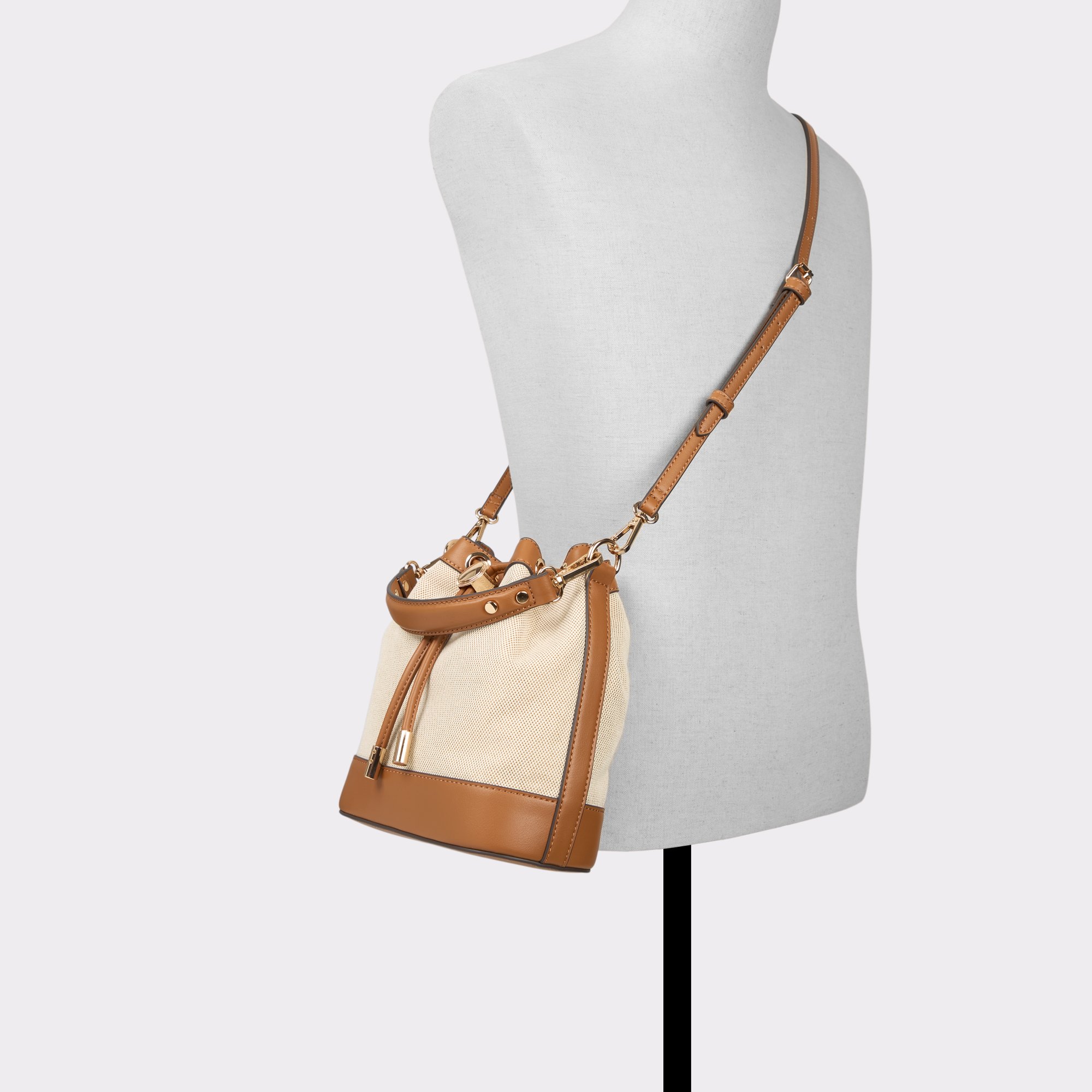 ALDO◆アナラニ バケットバッグ TAN Annalanyyx Tan Women's Bucket Bags | ALDO US