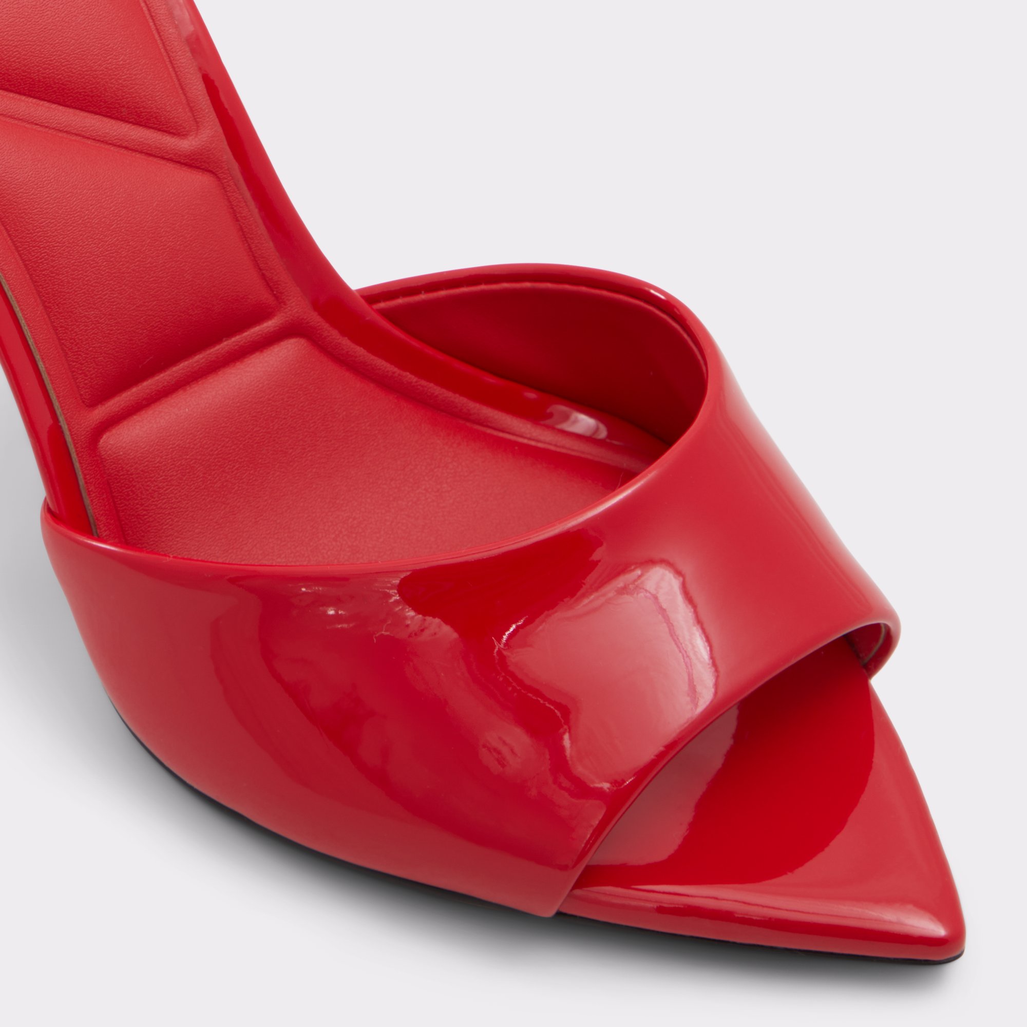 Anniebrilden Rouge Femmes Mules a talons | ALDO Canada