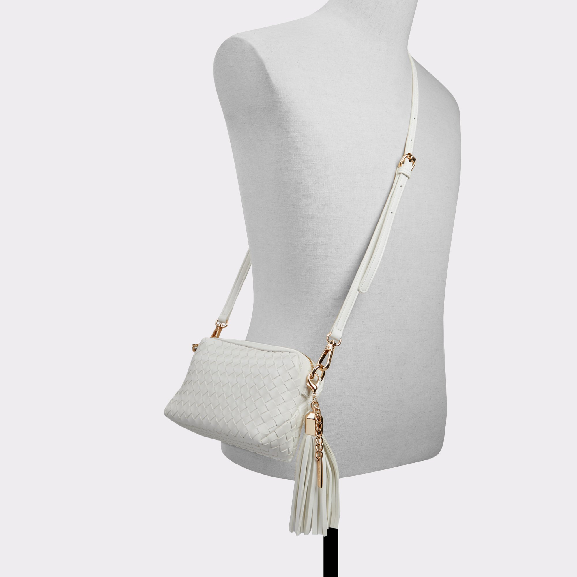 Braidaax White Women's Crossbody Bags | ALDO Canada