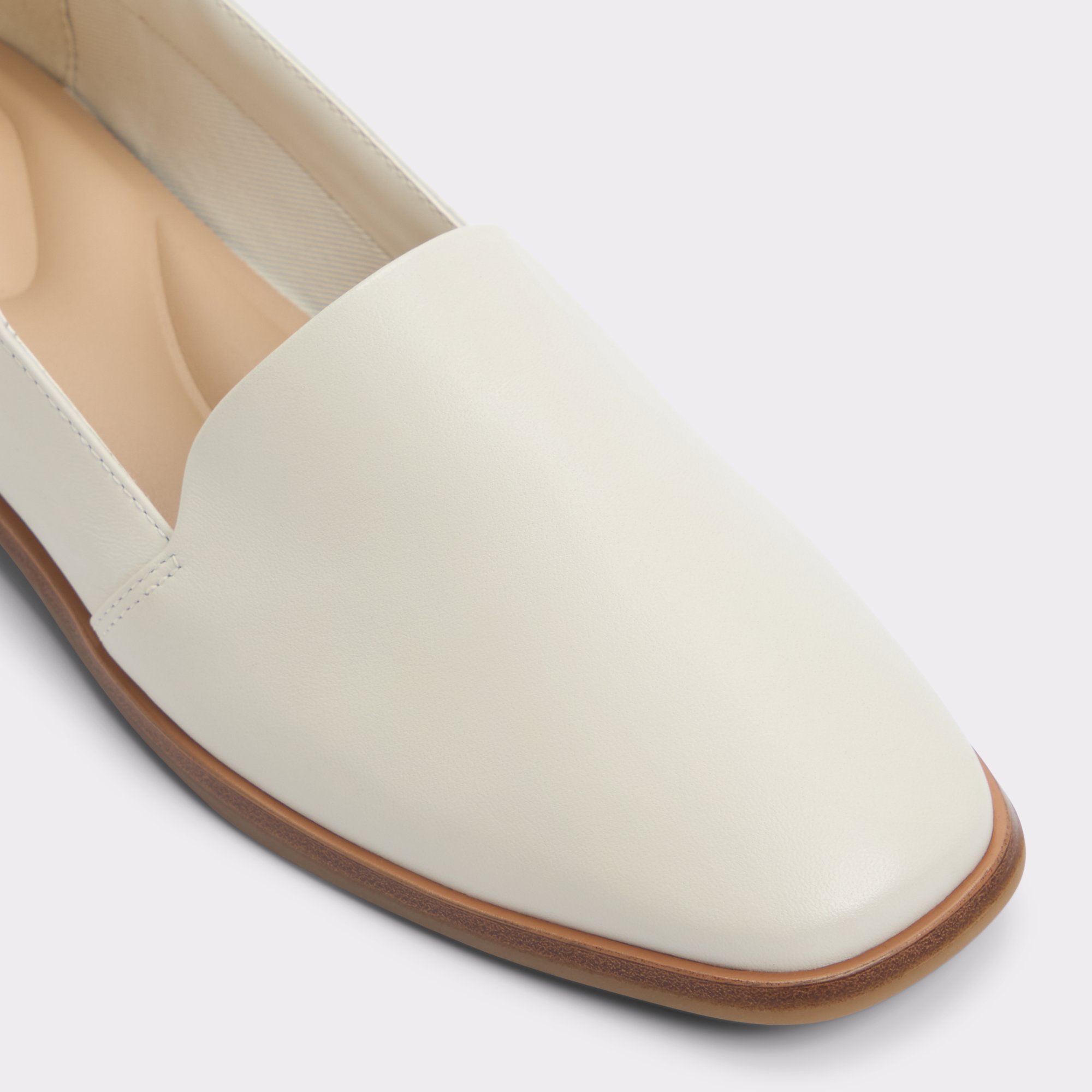 Caraelia Blanc/Oss Femmes Mocassins et flâneurs | ALDO Canada