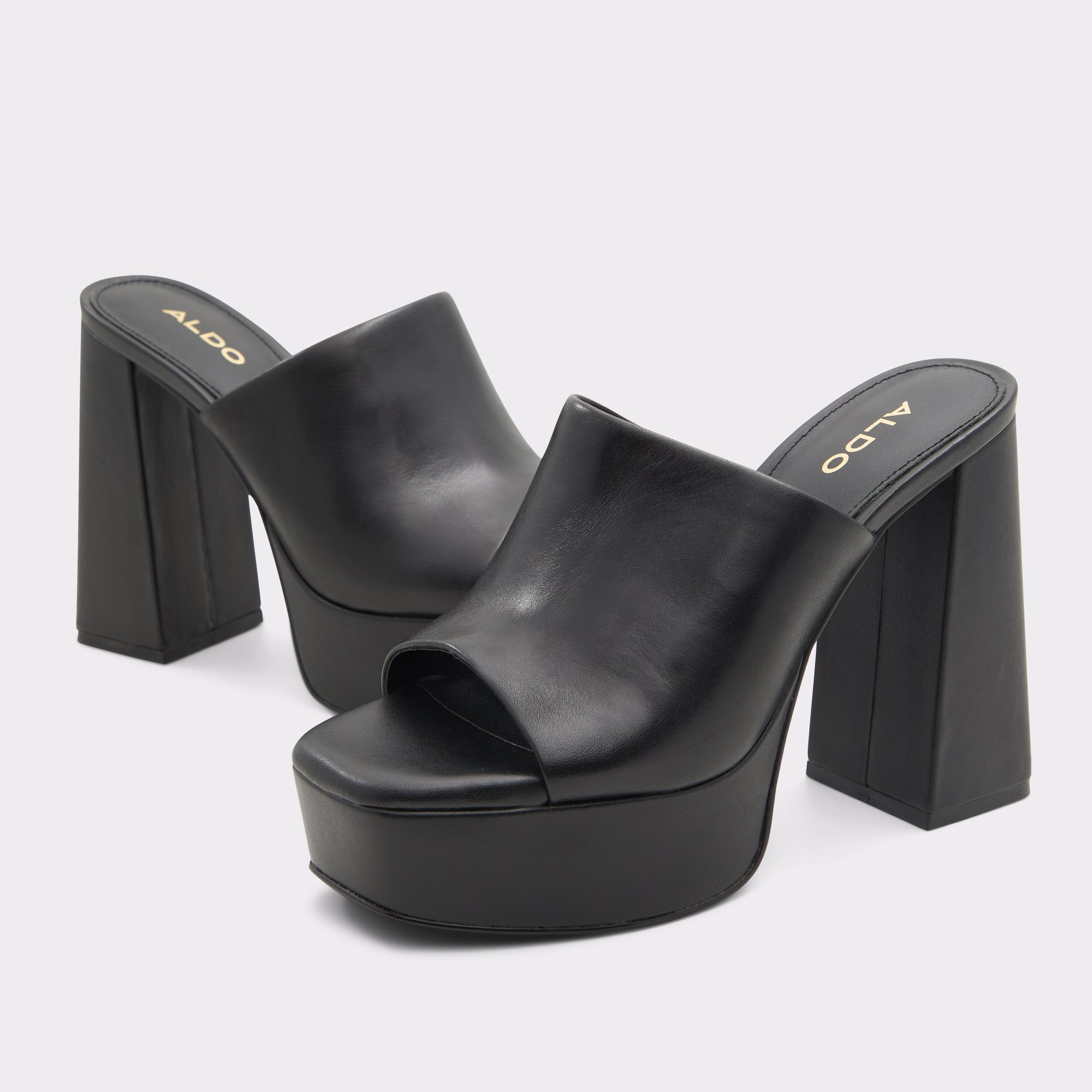 Cassey Black Platform sandals | US