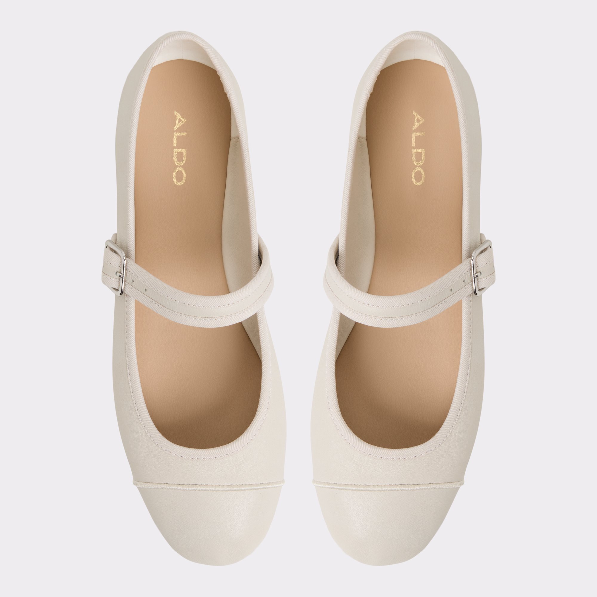 Caylyn Blanc Femmes Talons plats | ALDO Canada