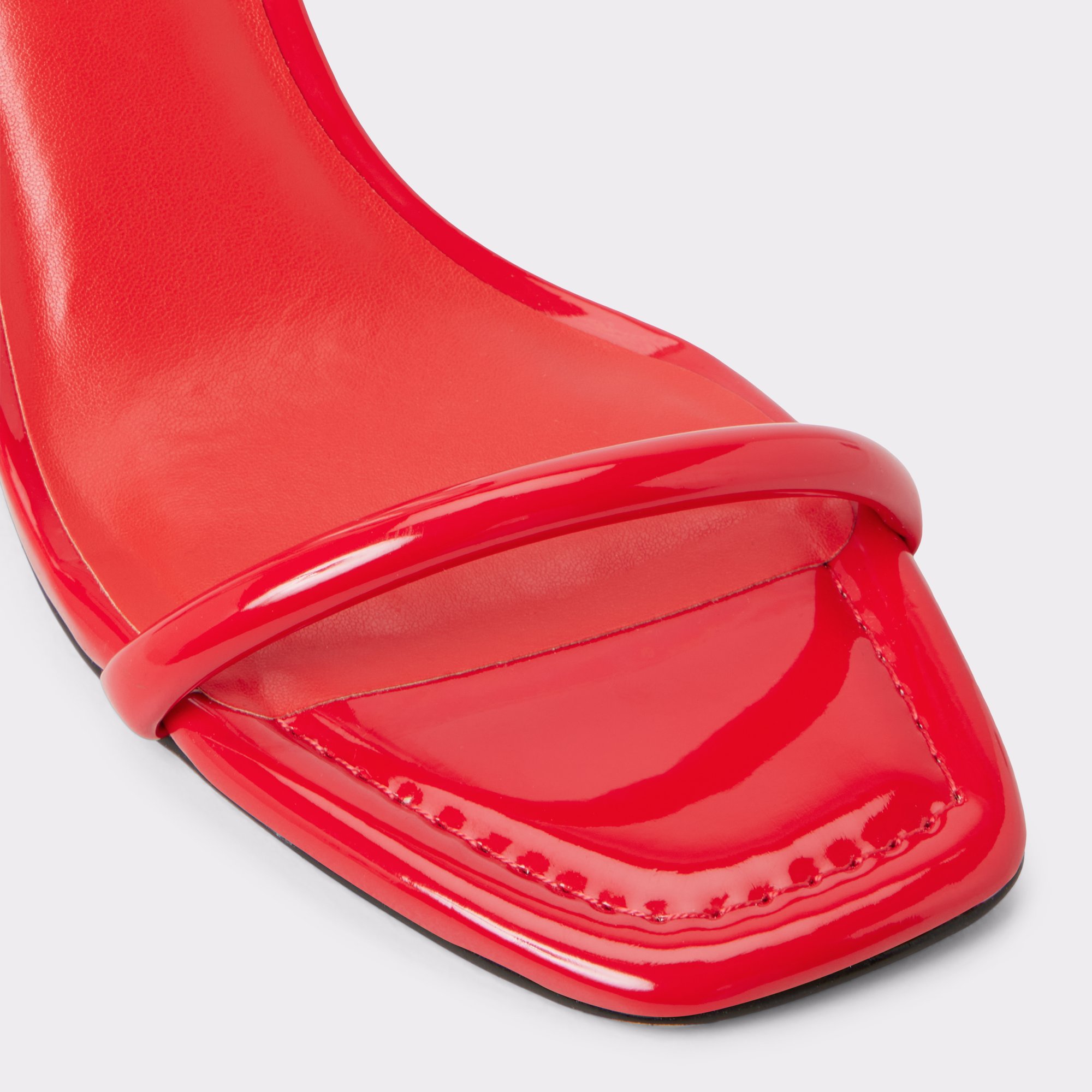 Demmi Rouge Femmes Talons bas | ALDO Canada