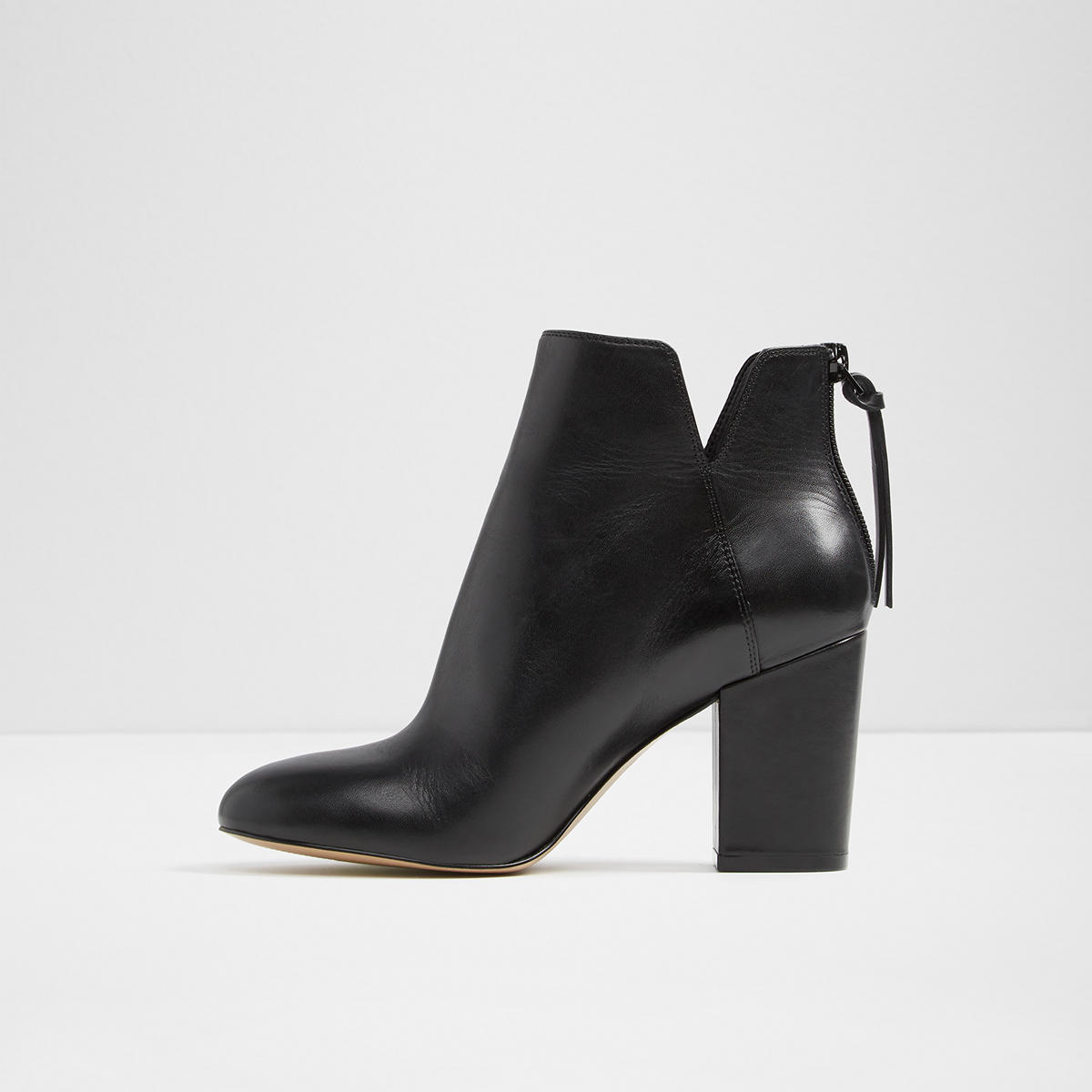 Dominicaa Black Leather Smooth Women's Ankle boots | ALDO US