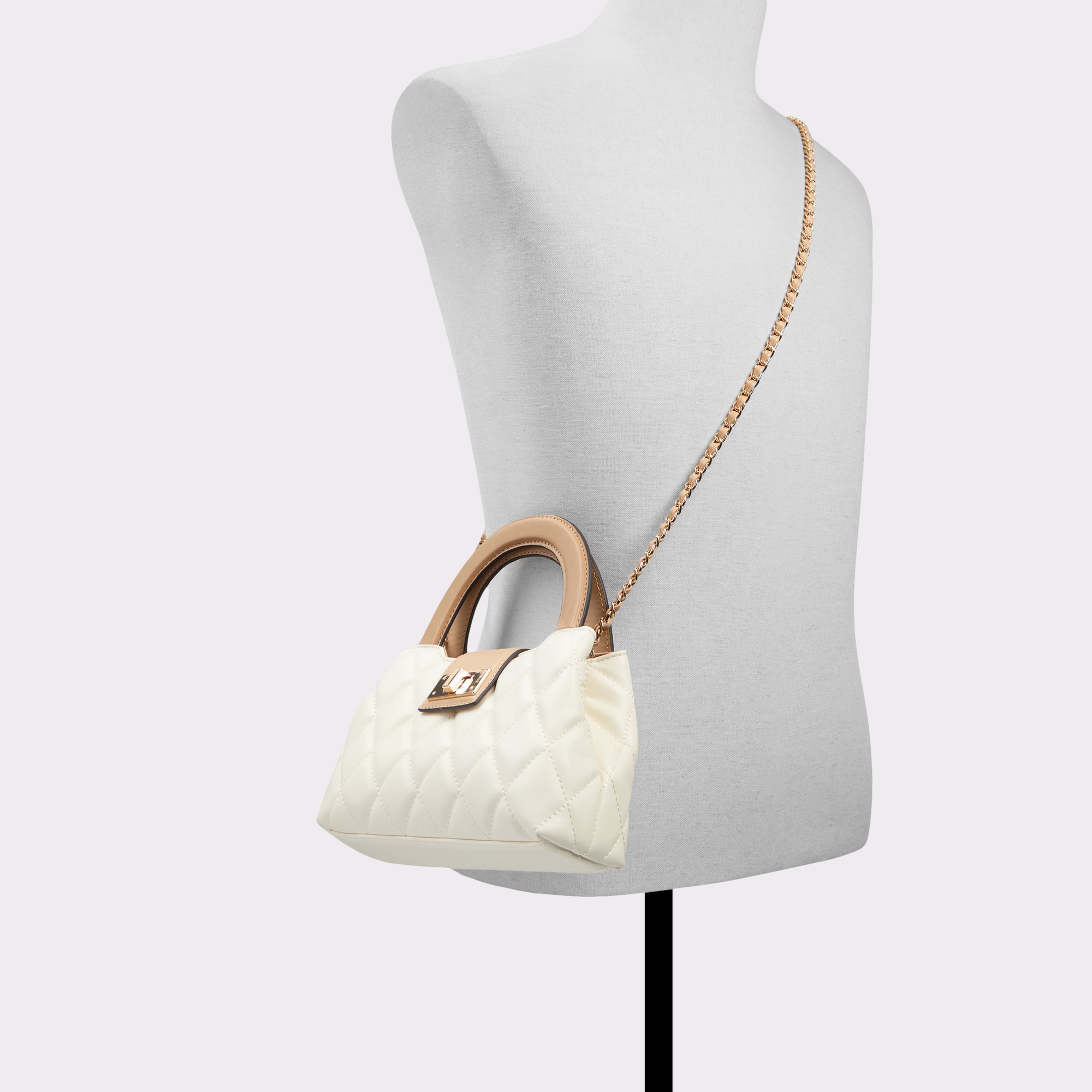 【ALDO アルド】Ellianaax ハンドバッグ クロスバッグ ALDO Ellianaax, Black/Black: Handbags: Amazon.com