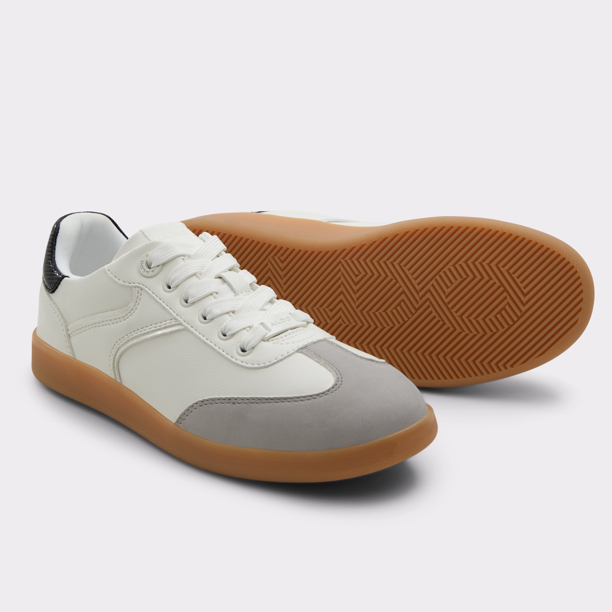 Erilg White/Black Women's Low top sneakers | ALDO Canada