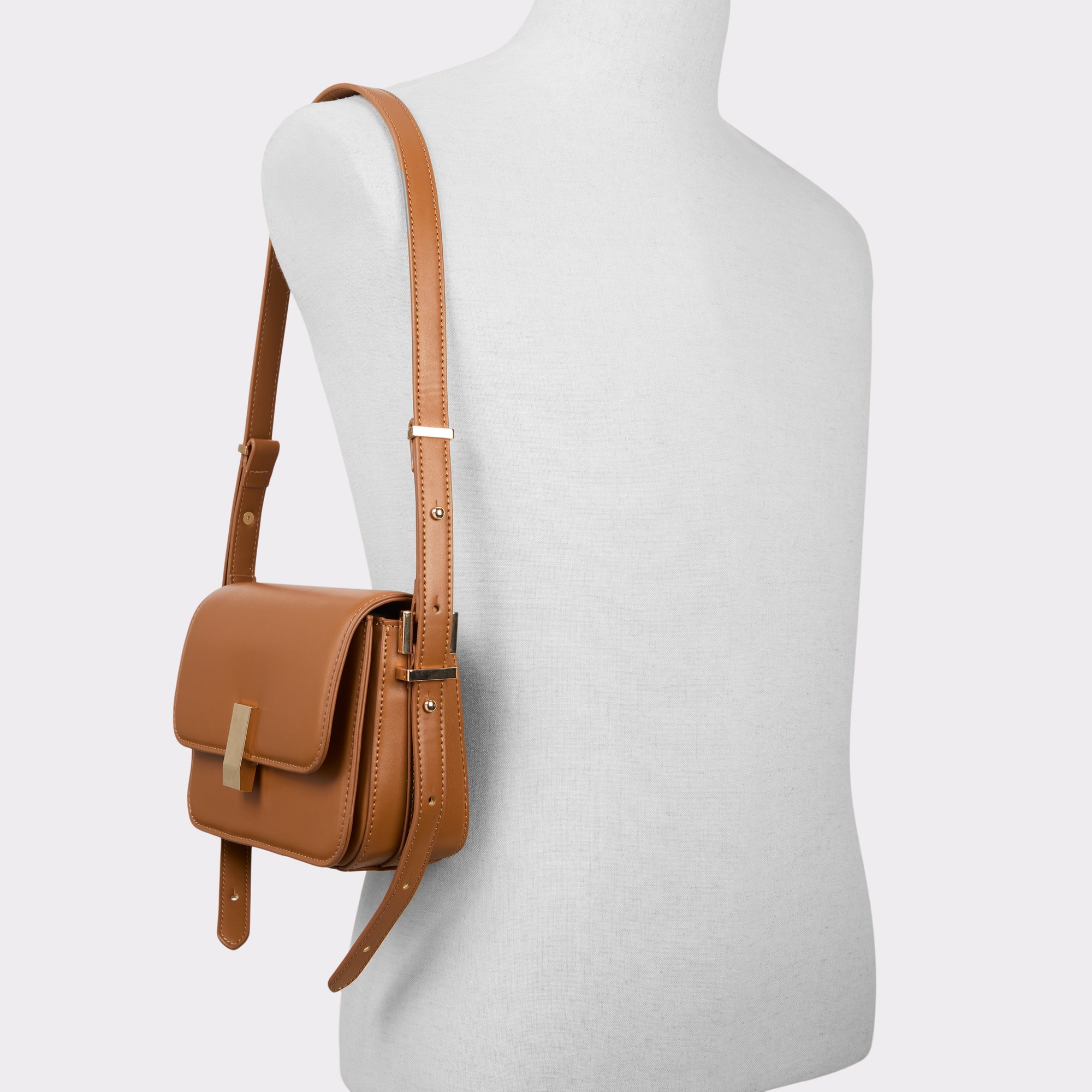 Eteiniix Women's Shoulder Bags | ALDO Canada