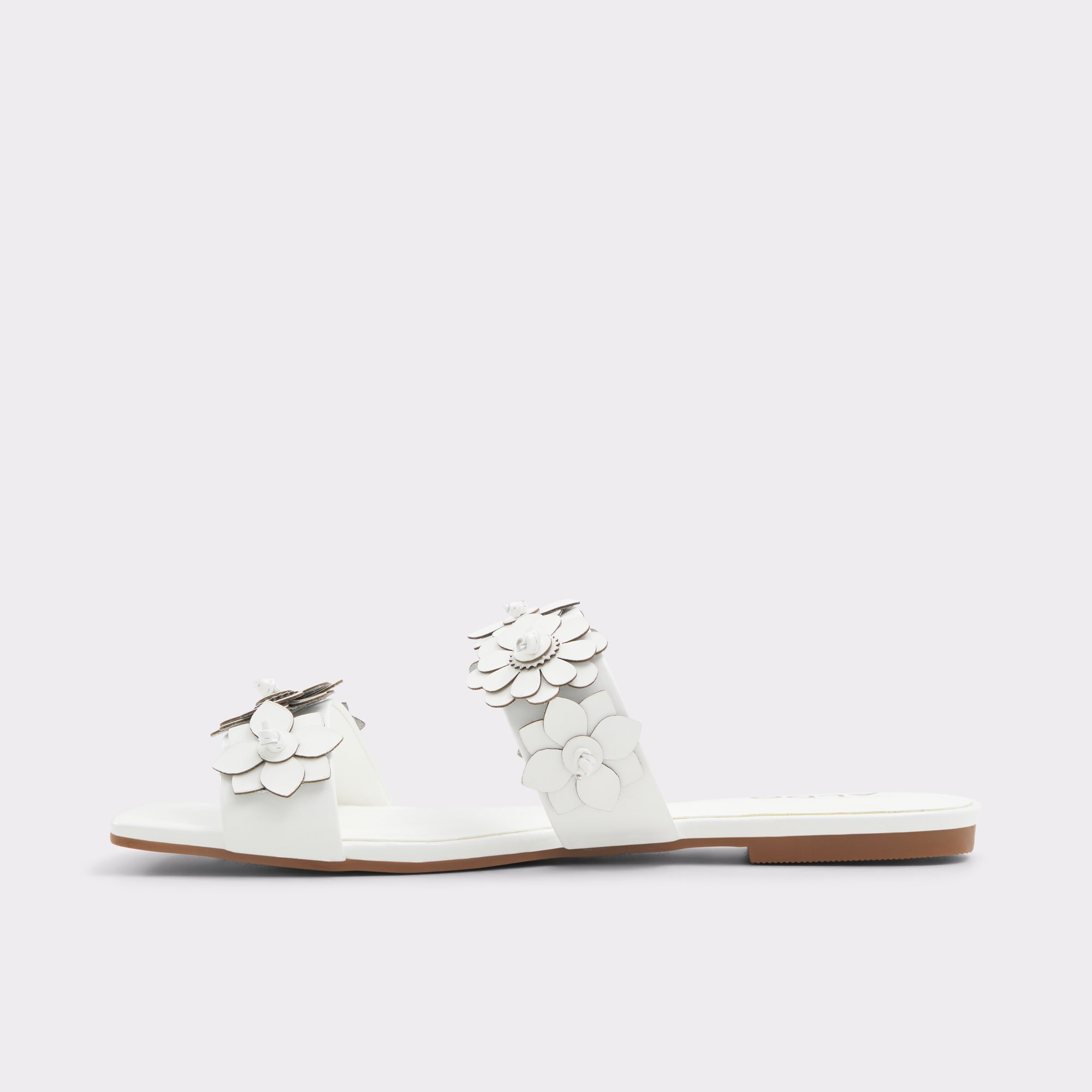 Fiore White/Bone Women's Flat Sandals | ALDO Canada