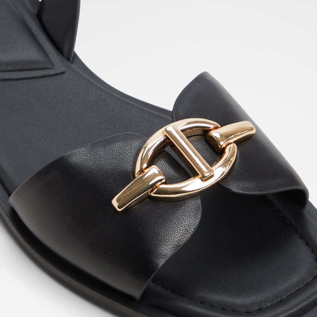 【ALDO アルド】GOASSI FLAT レディースサンダル Goassi White/Bone Women's Flat Sandals | ALDO US