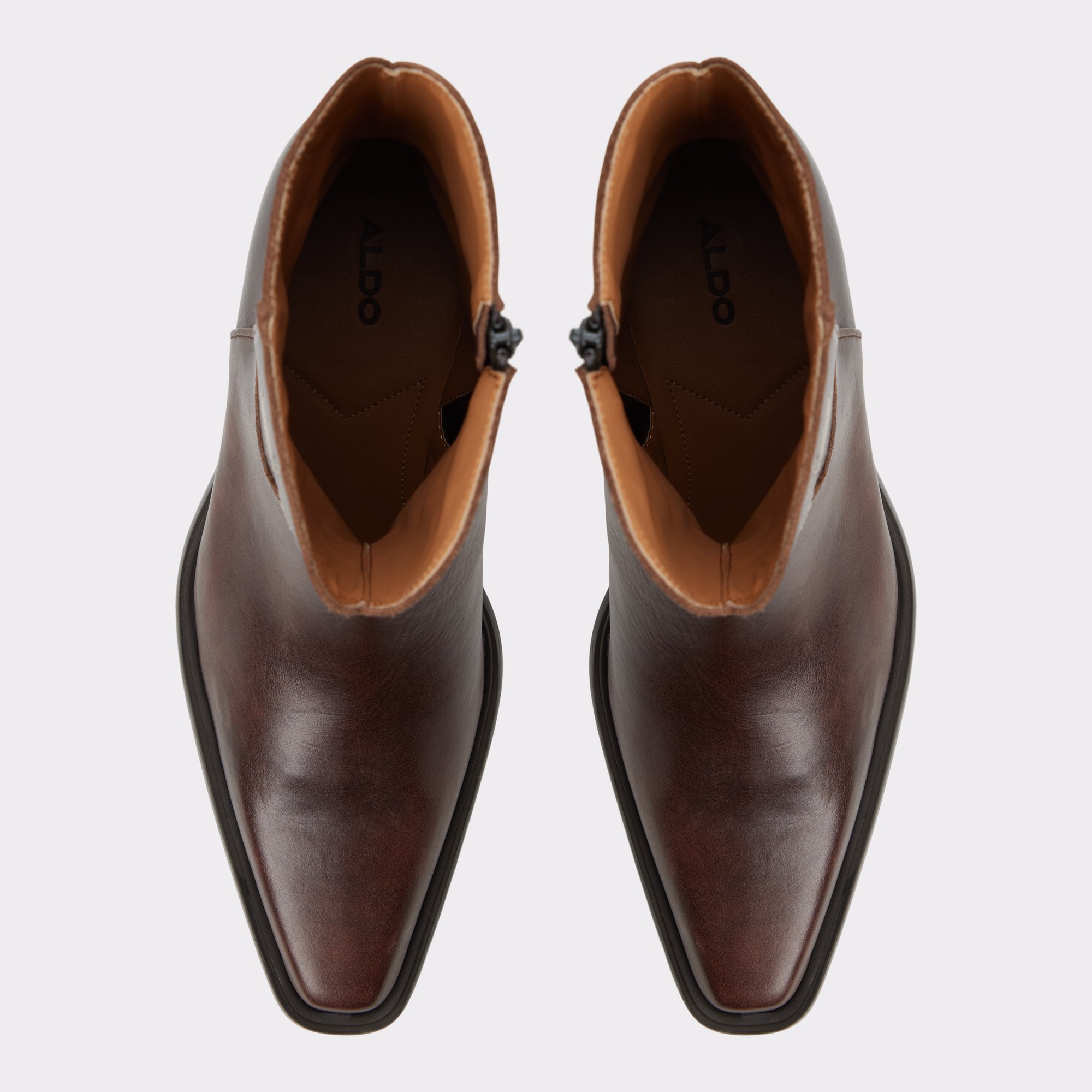 Guthrie Marron Foncé Hommes Bottes décontractées | ALDO Canada