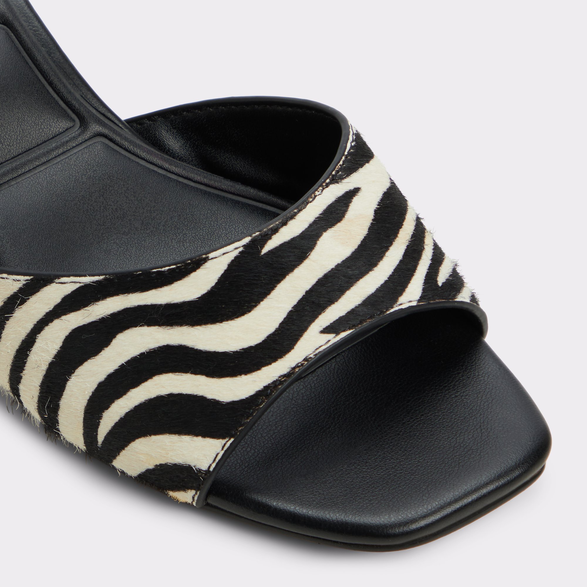 Haeden Blanc/Noir Femmes Talons bas | ALDO Canada