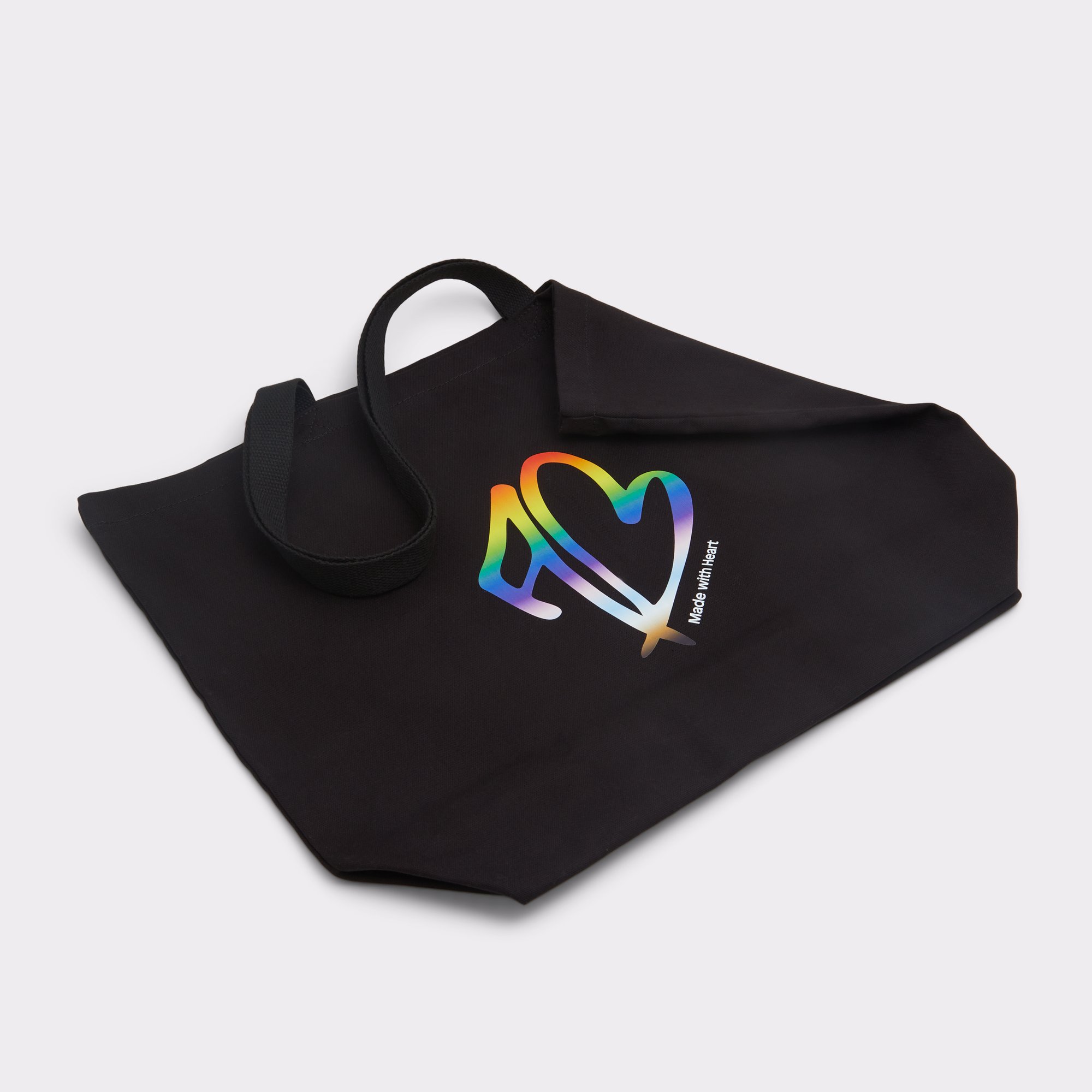 Made With Heart Tote Black Graphic  Tote & Satchel bags | ALDO Canada