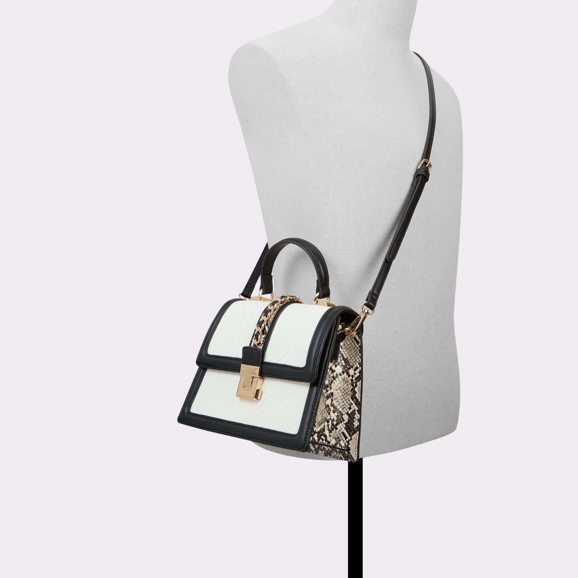 Hennahx White/Black Women's Top Handle Bags | ALDO Canada