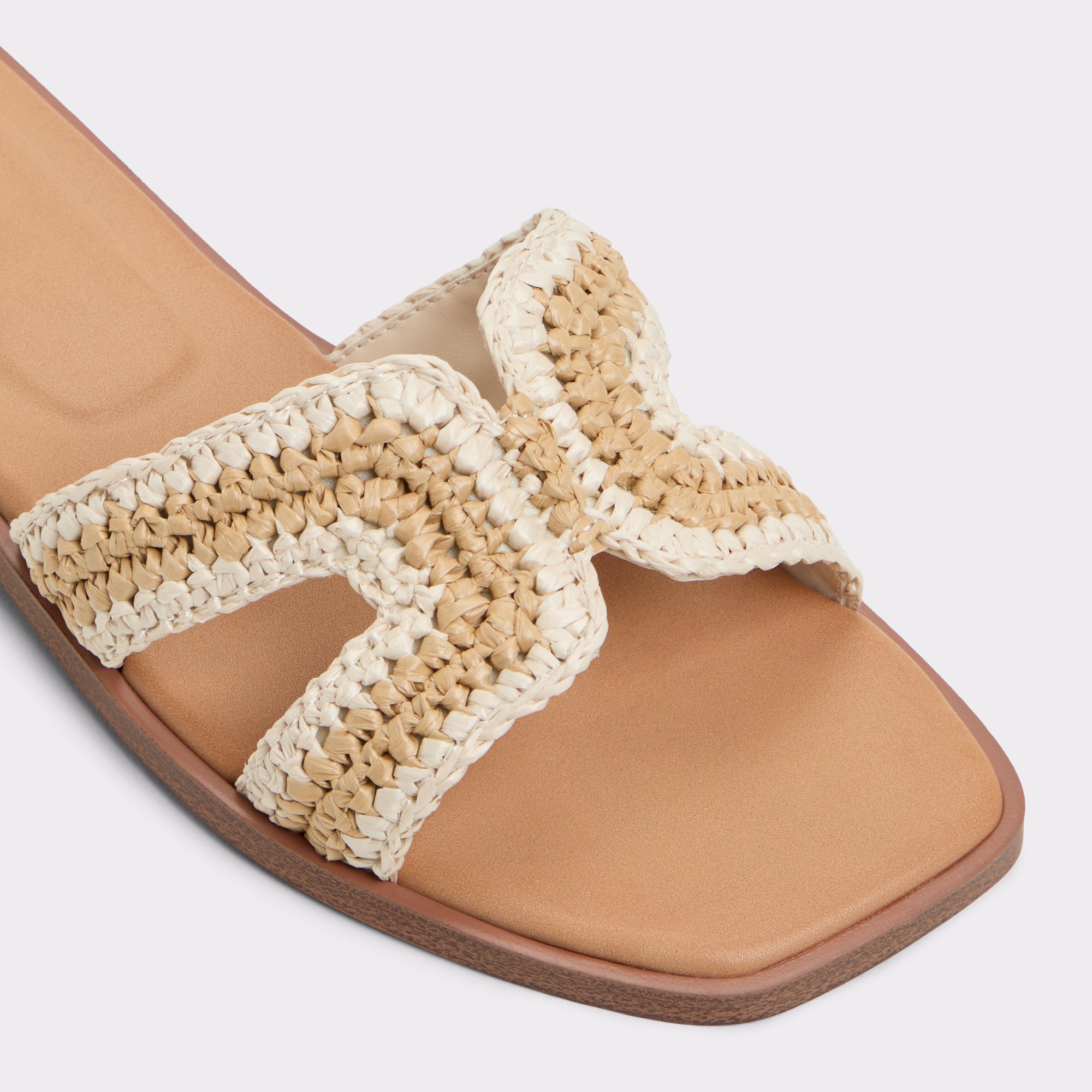 Itsandal Beige Femmes Sandales à talon plat | ALDO Canada