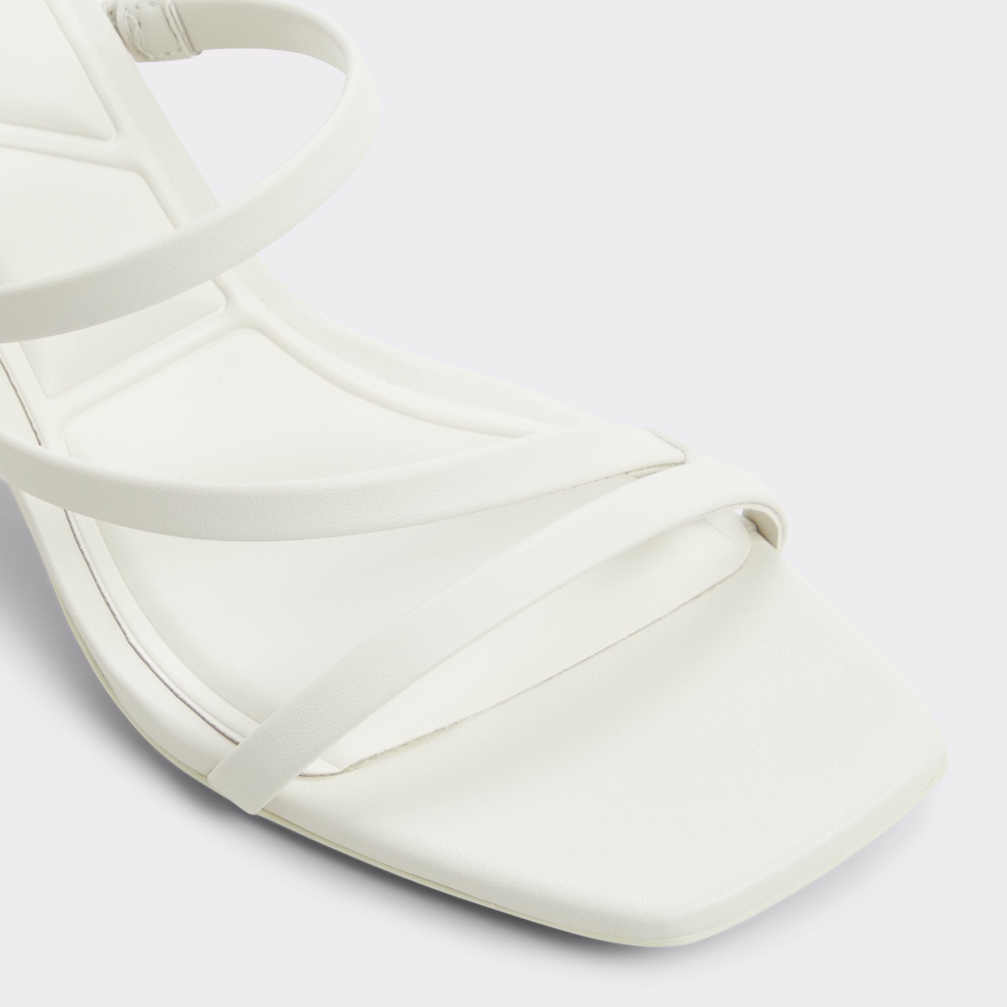 Jewella Blanc/Oss Femmes Talons bas | ALDO Canada