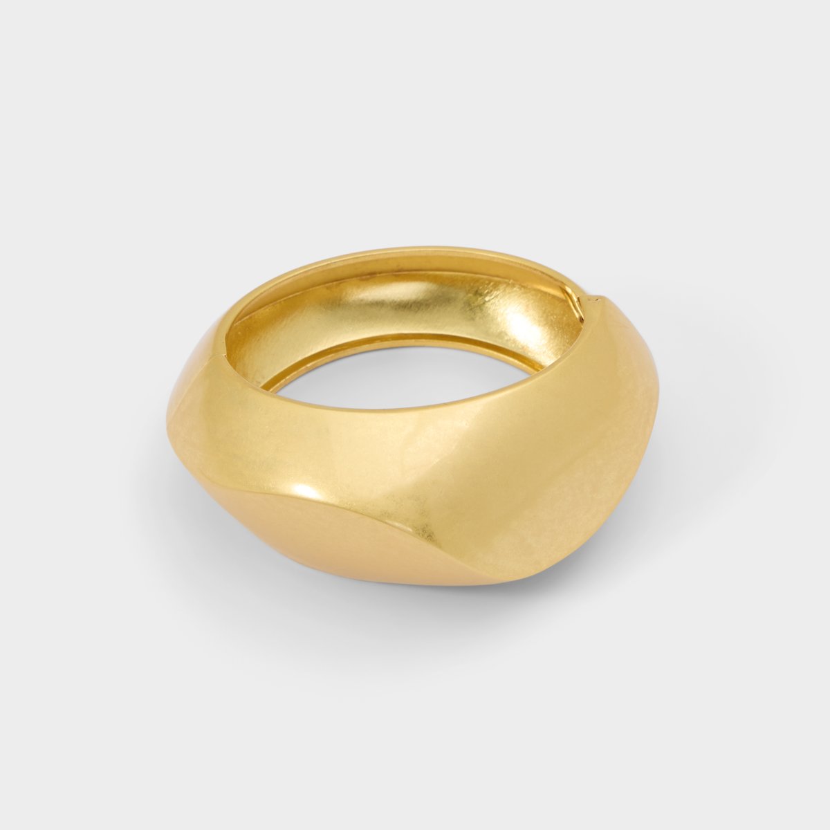 Johan Gold Women's Bracelets | ALDO US