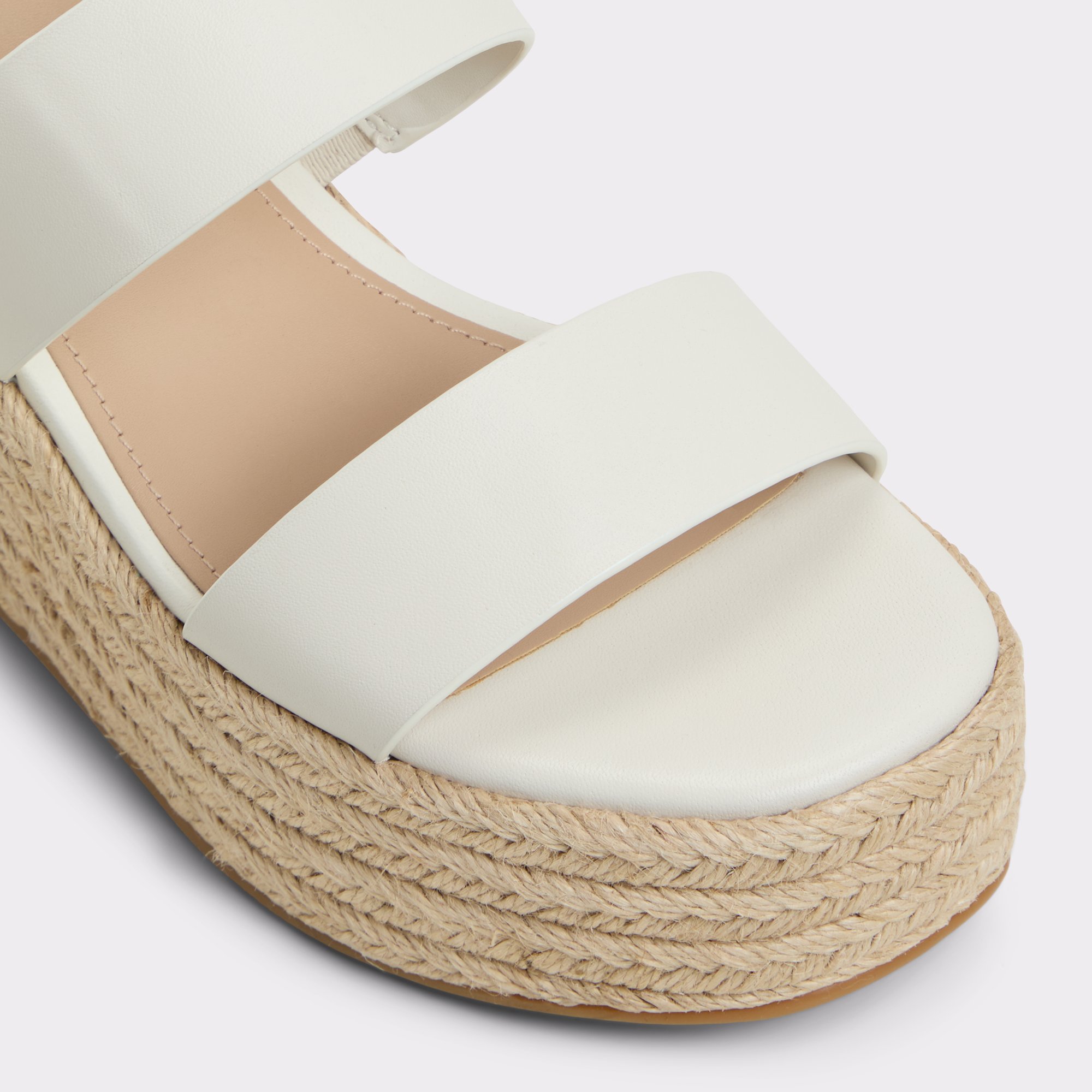 新作登場★最旬★【ALDO】Keoni ウェッジ サンダル Keoni Open White Women's Platforms & Wedges | ALDO US