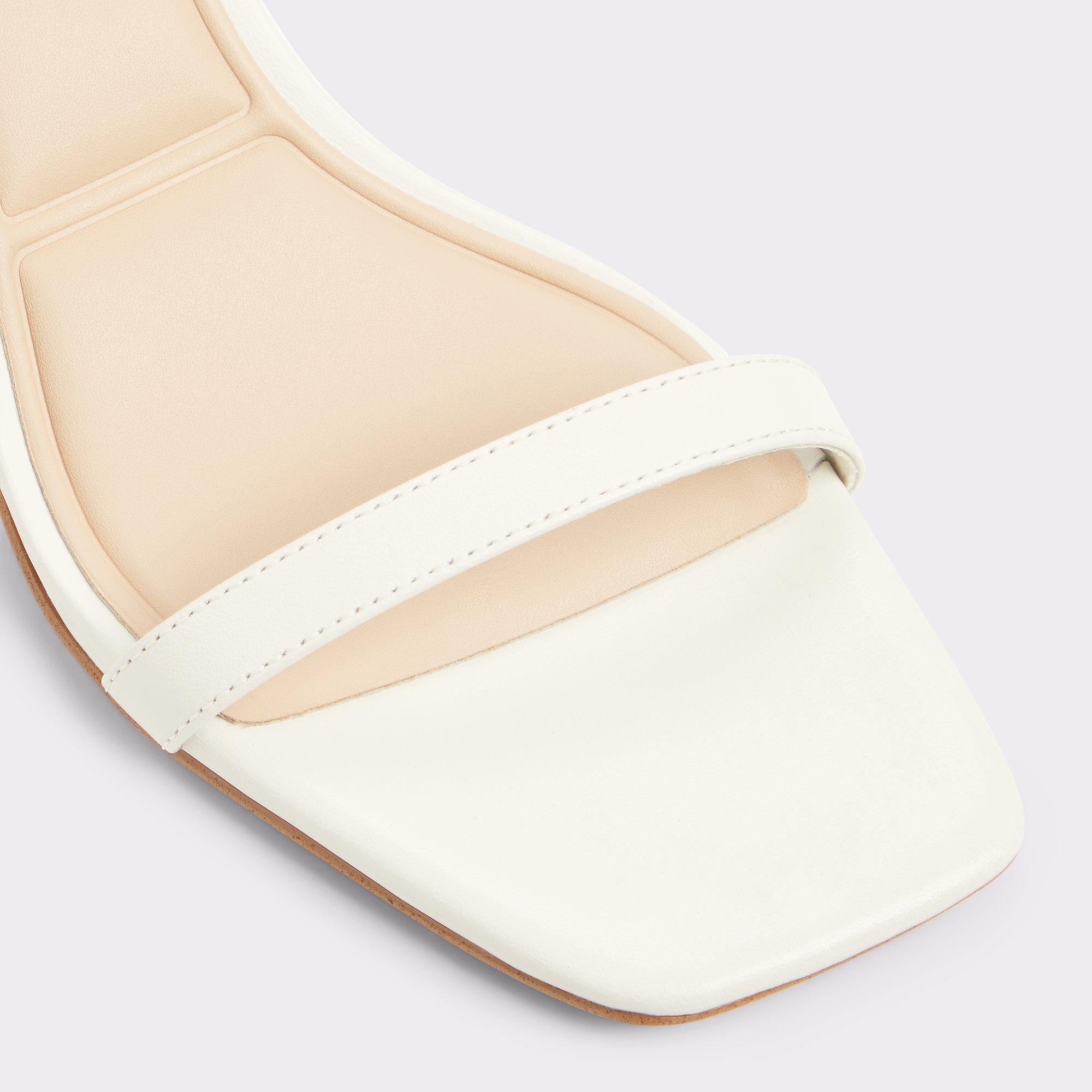 【ALDO】 ★ スライド サンダル ★ KRIOS ★ White/Bone Krios White/Bone Women's Flat Sandals | ALDO US