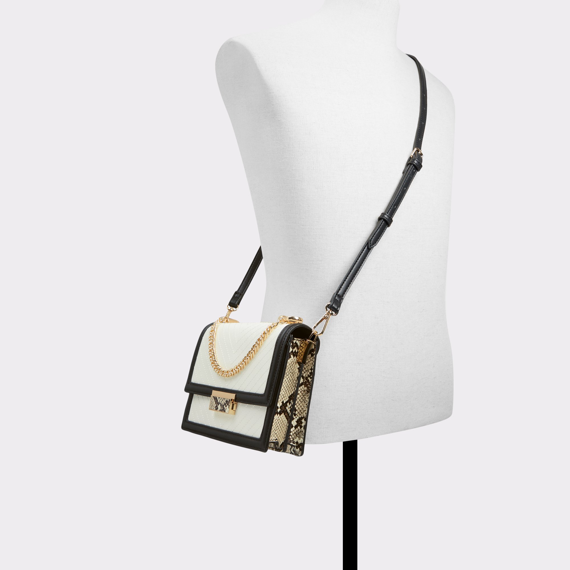 Laisbyyx White/Black Women's Crossbody Bags | ALDO Canada