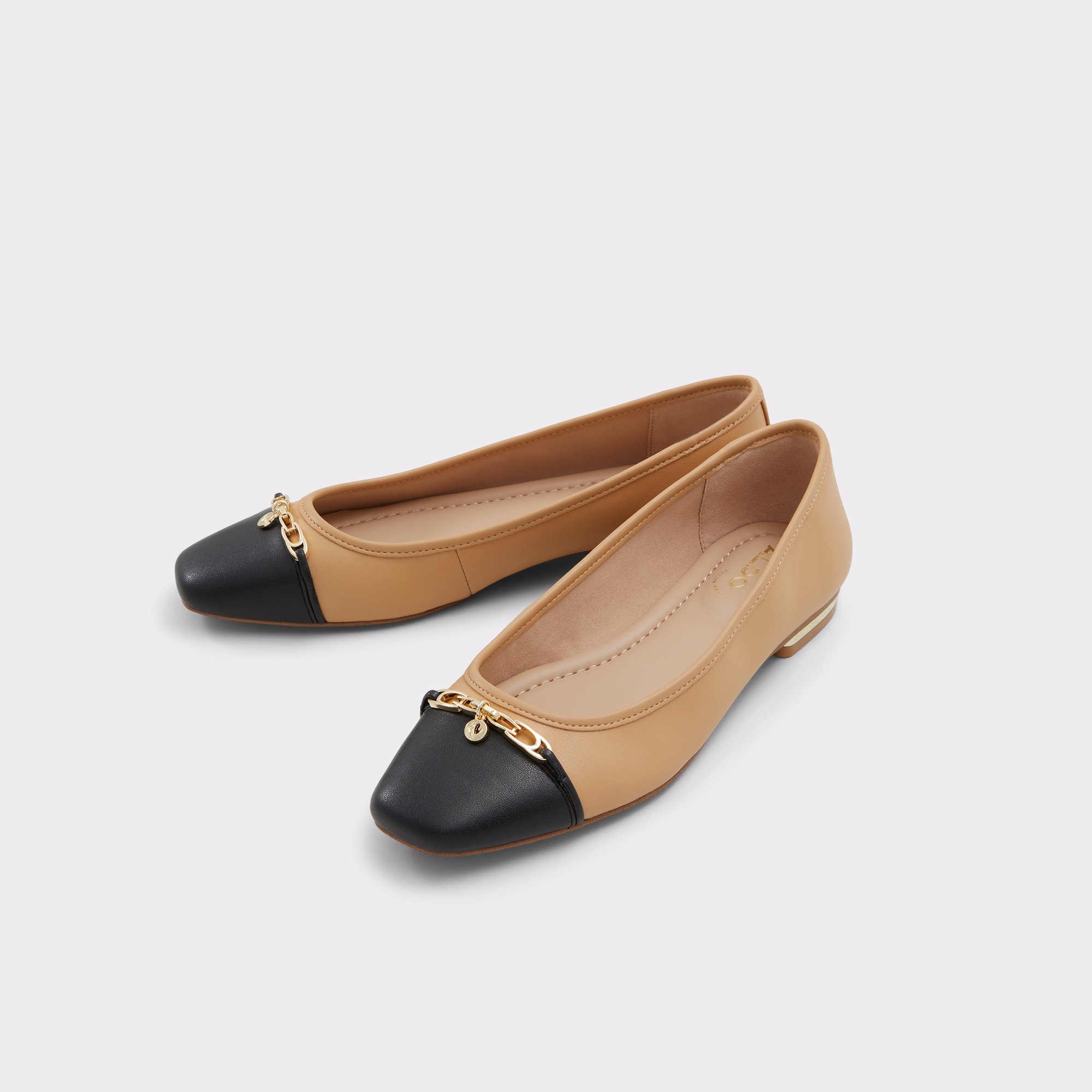 ALDOメタリックアクセント*バイカラー*バレエシューズLalateriel Lalateriel Other Dark Beige Women's Ballet Flats | ALDO US