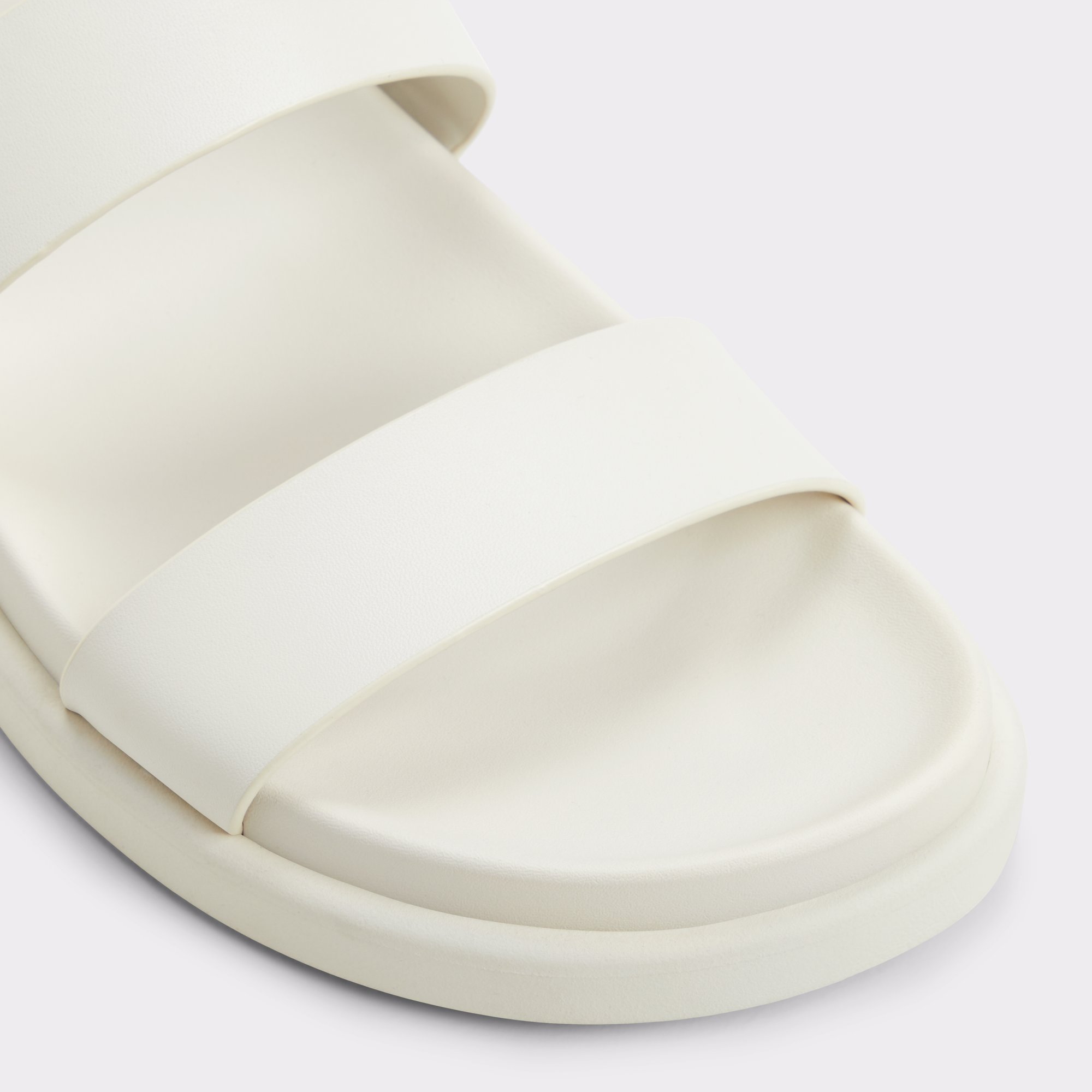 Laroisean Blanc/Oss Femmes Sandales a assise plantaire | ALDO Canada