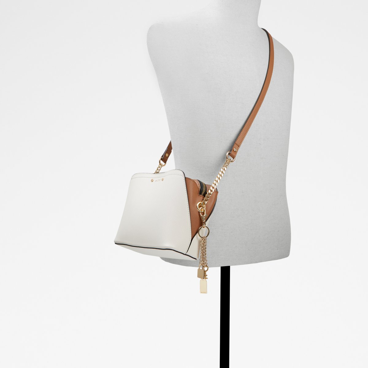 Legiora Cognac Women's Crossbody Bags | ALDO Canada