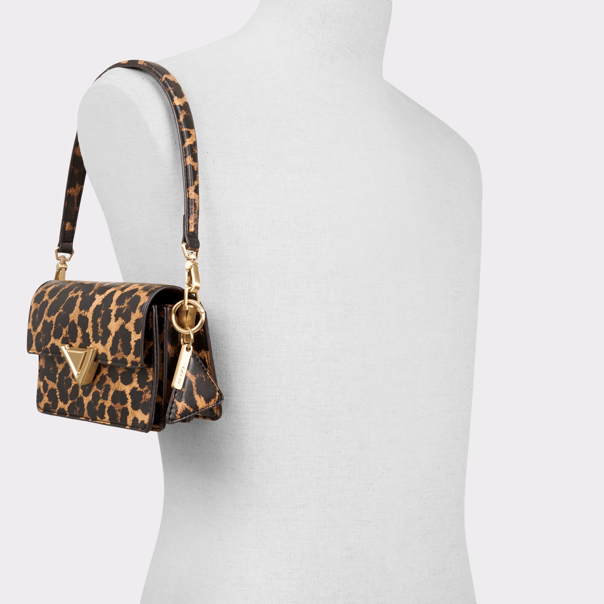 Luxecarry2.0 Autre Marron Femmes Sacs à l'épaule | ALDO Canada