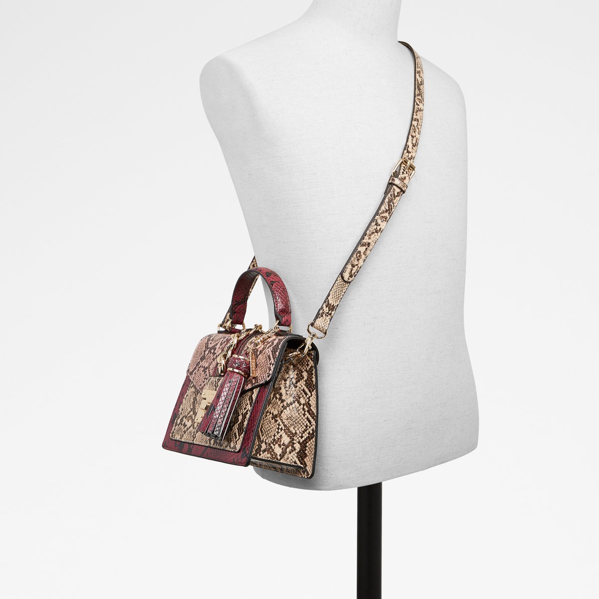 Martis Red Overflow Women's Top Handle Bags | ALDO US