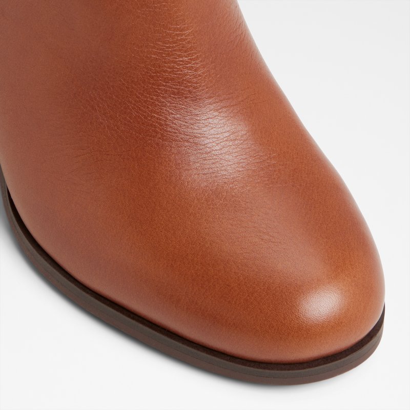 Noemia bota de mujer