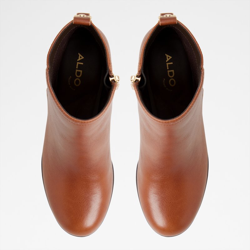 Noemia bota de mujer