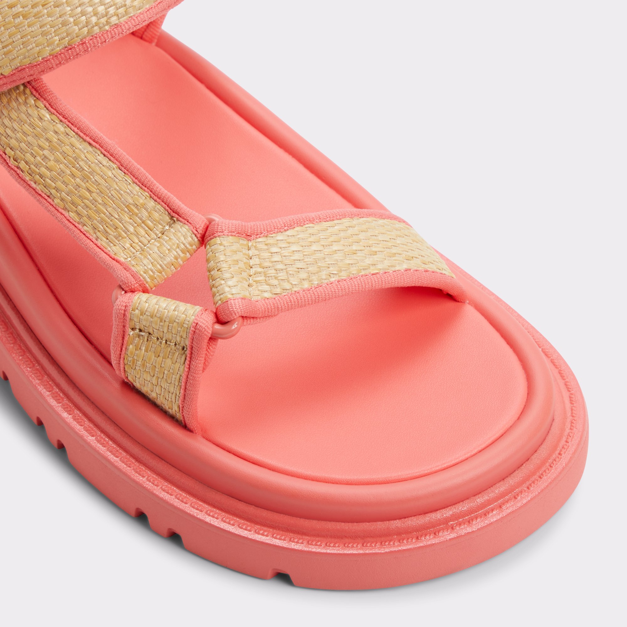 Oceana Corail Femmes Sandales a assise plantaire | ALDO Canada