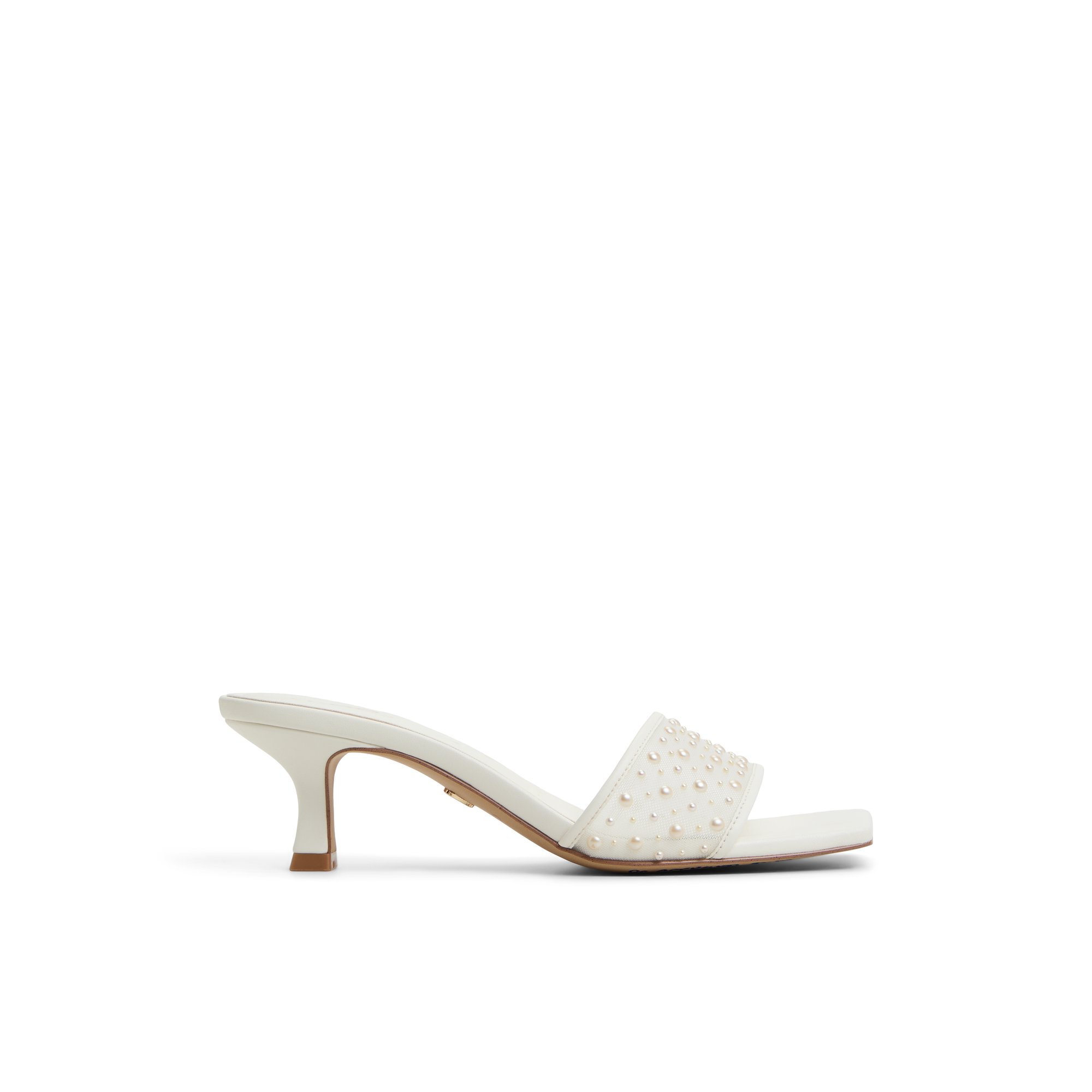 Aldo Pearlia In White