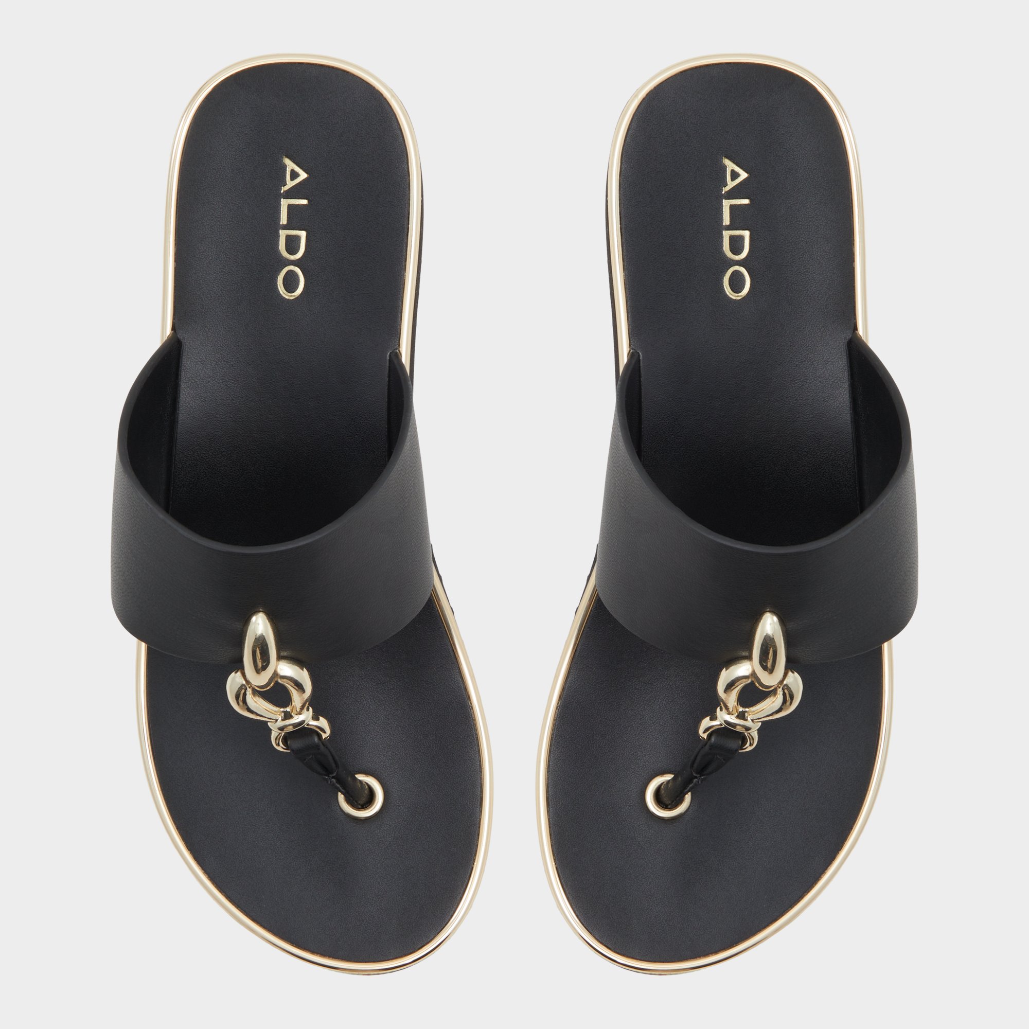 【ALDO】大人気☆Penelopy☆プラットフォーム・Tトングサンダル Penelopy Black Women's Platforms & Wedges | ALDO Canada