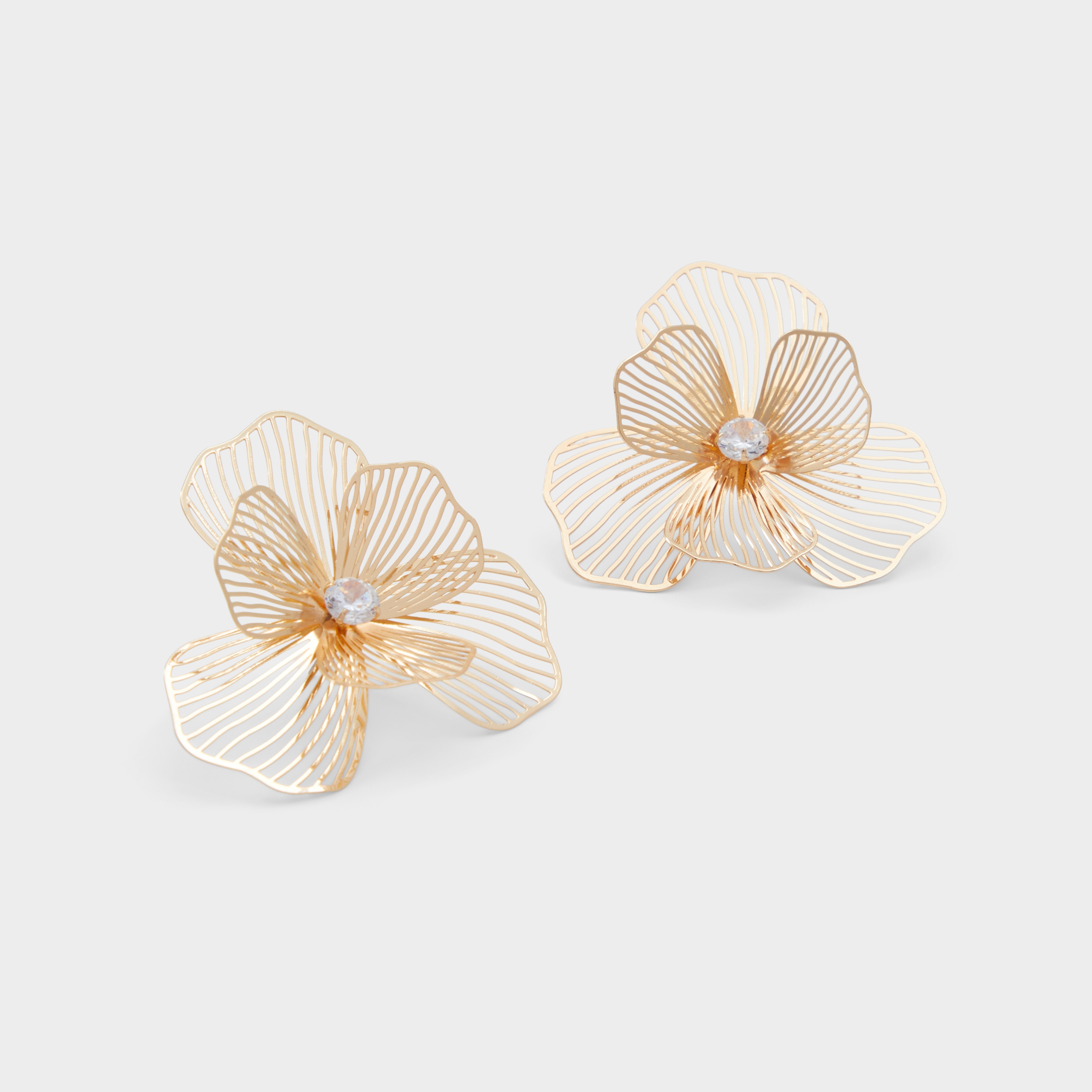 【ALDO】華やか☆立体・お花☆Petaldream☆モチーフ・ピアス Petaldream Light Yellow Women's Earrings | ALDO US