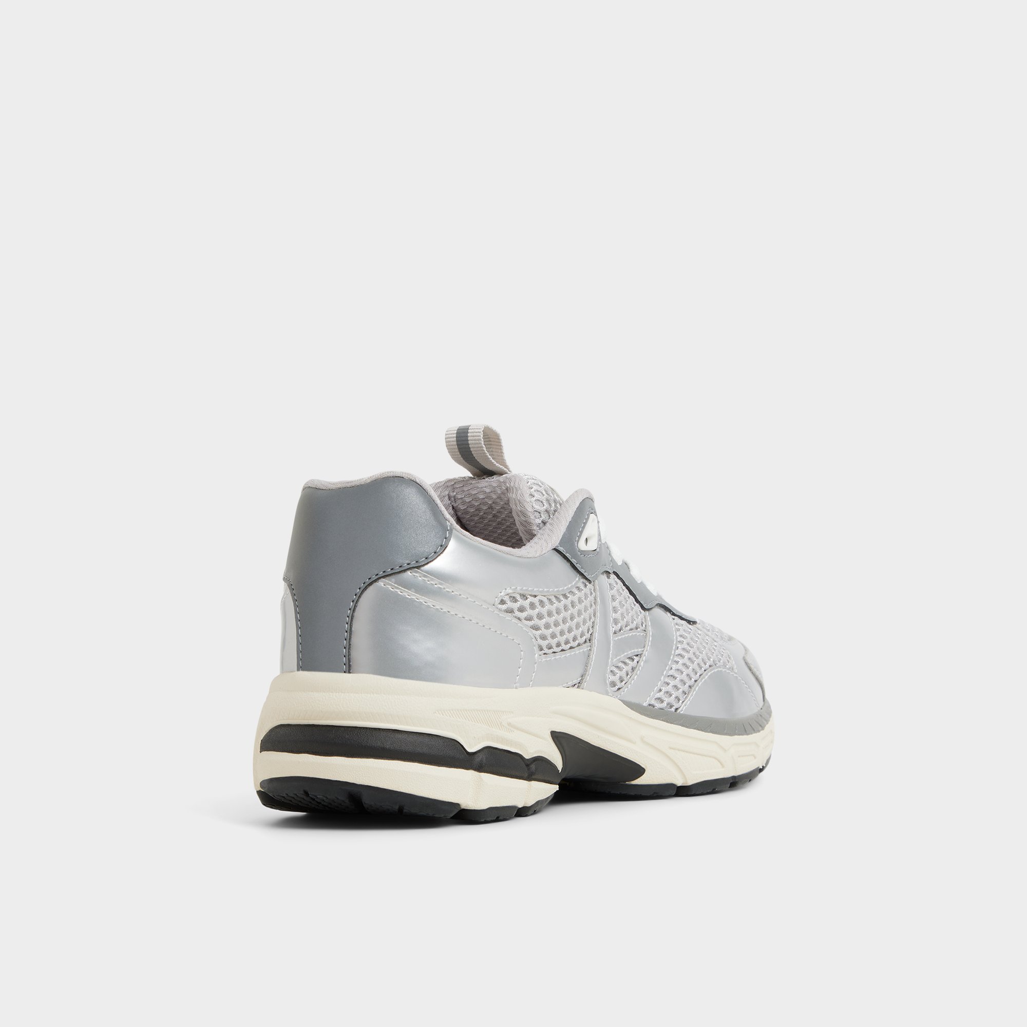 Pillowsnkr-l Argent Femmes Sneakers bas | ALDO Canada