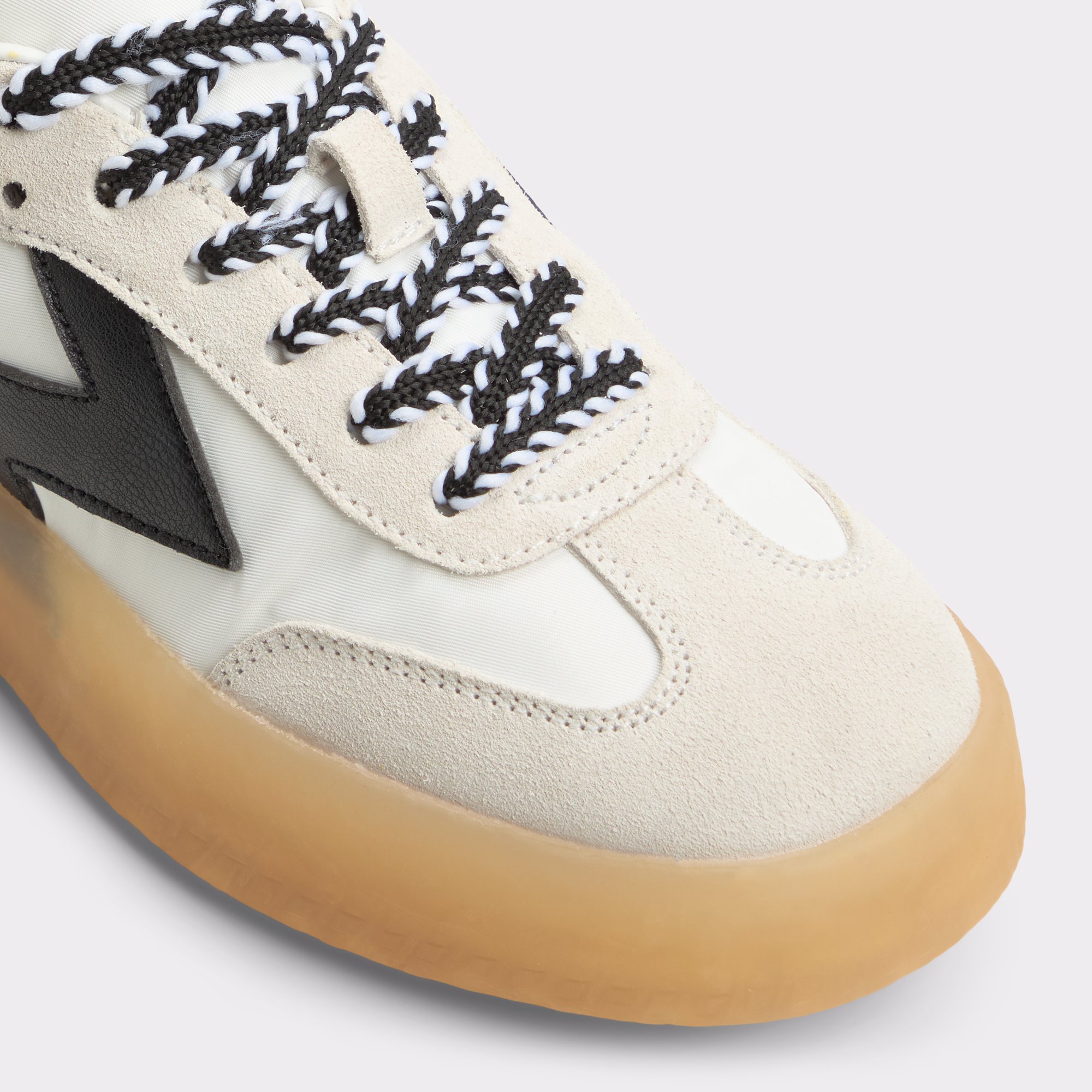 【ALDO】スエード・メッシュ☆Retrokicks☆ロートップスニーカー ALDO】スエード・メッシュ☆Retrokicks☆ロートップスニーカー