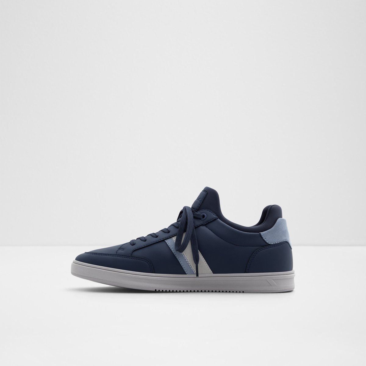 Rhiade Navy Men's Low top | ALDO Canada