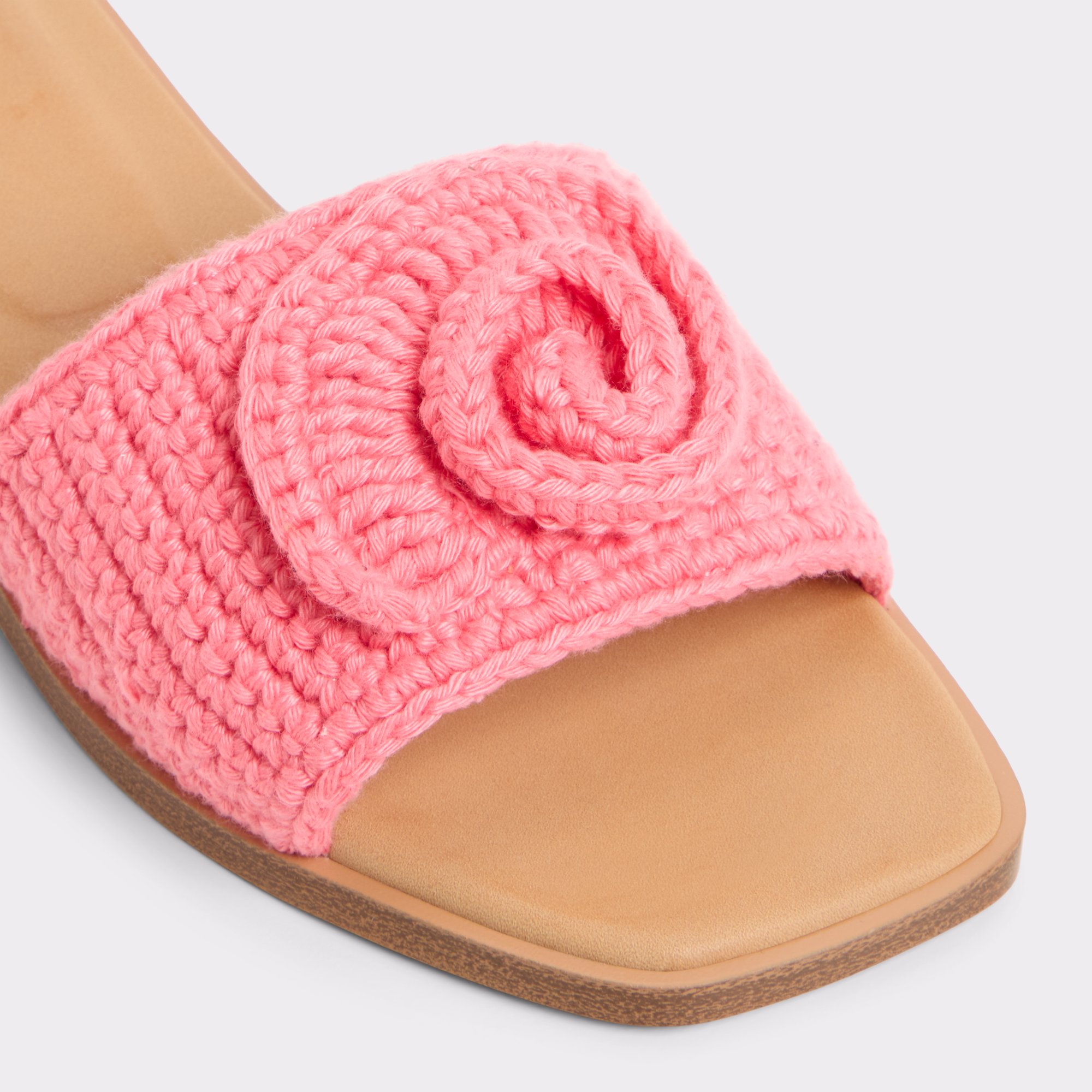 Sabbia Rose Moyen Femmes Sandales à talon plat | ALDO Canada