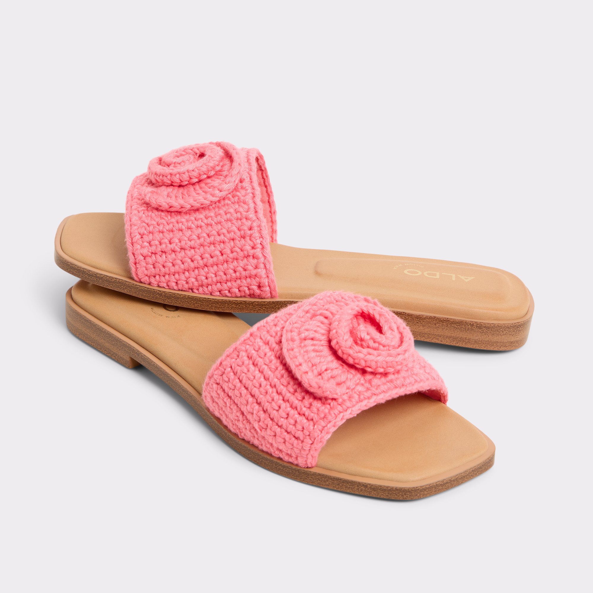 Sabbia Rose Moyen Femmes Sandales à talon plat | ALDO Canada