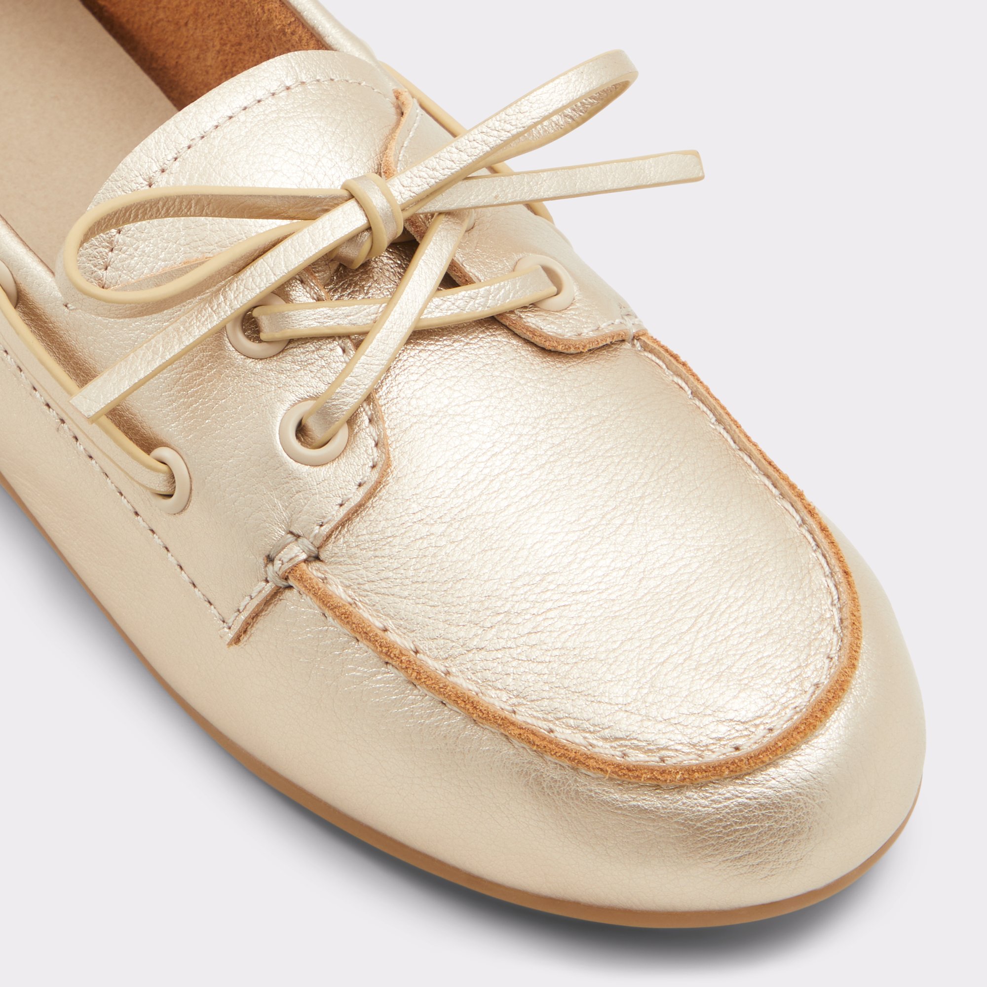 Sail Gold Women's Iridescent metallics | ALDO Canada