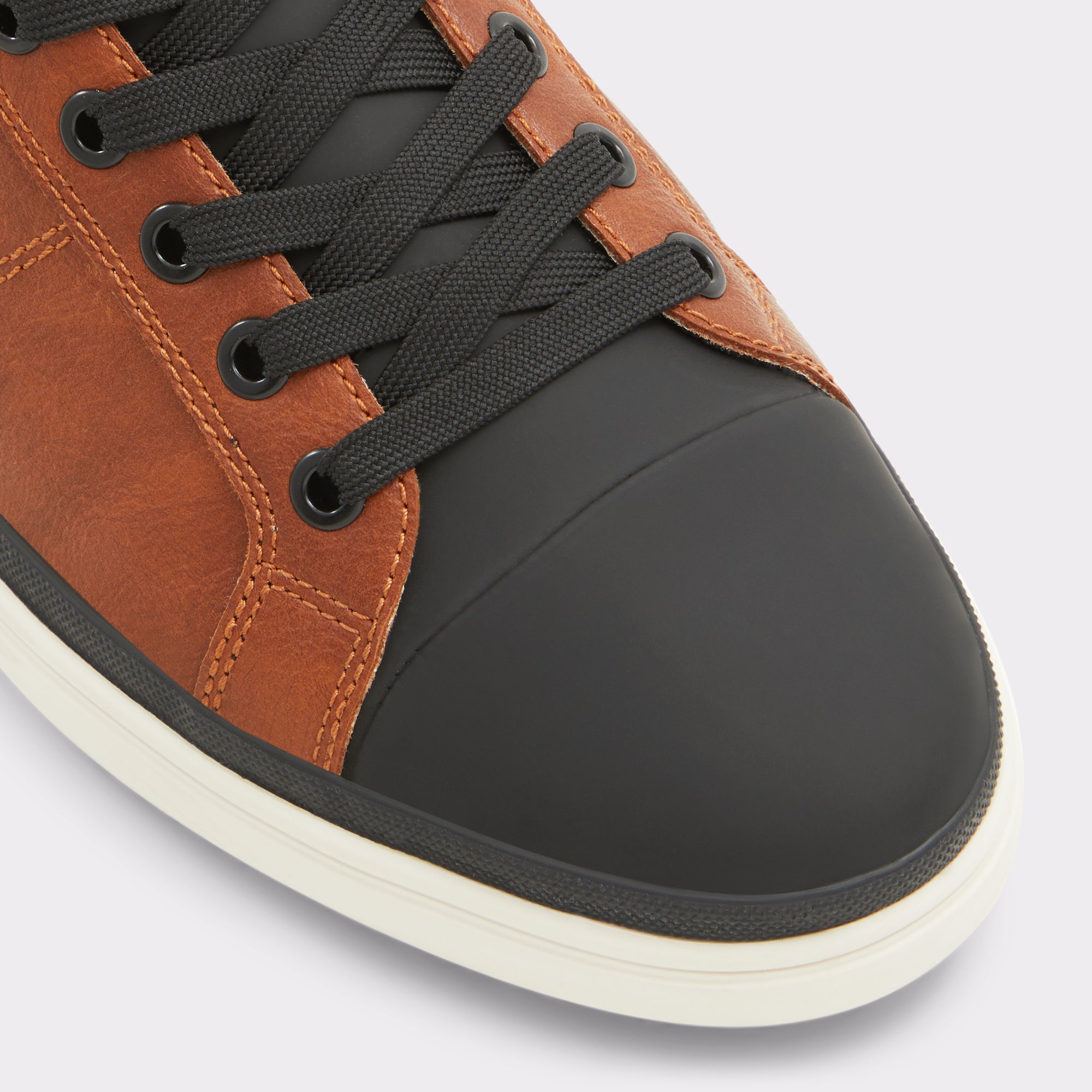 【追跡あり!】ALDO Salloker ロートップスニーカー カップソール Salloker Light Brown Men's Low top | ALDO US