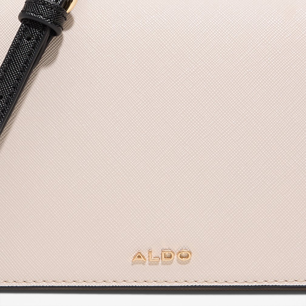 Saqui cartera de mujer