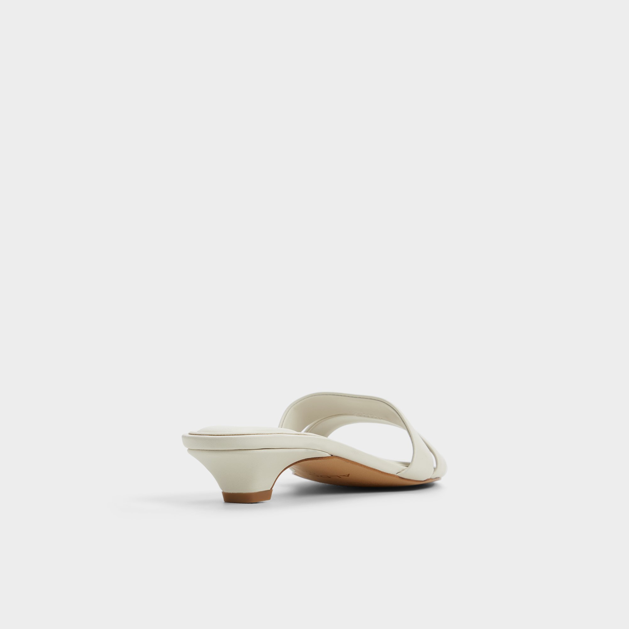 ALDO●シリア フラットシューズ - White retrostep_white_122-003-