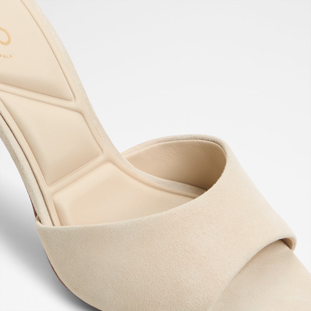 【ALDO】スエード スネーク オーナメント サンダル Seashella Seashella Bone Women's Heeled mules | ALDO US