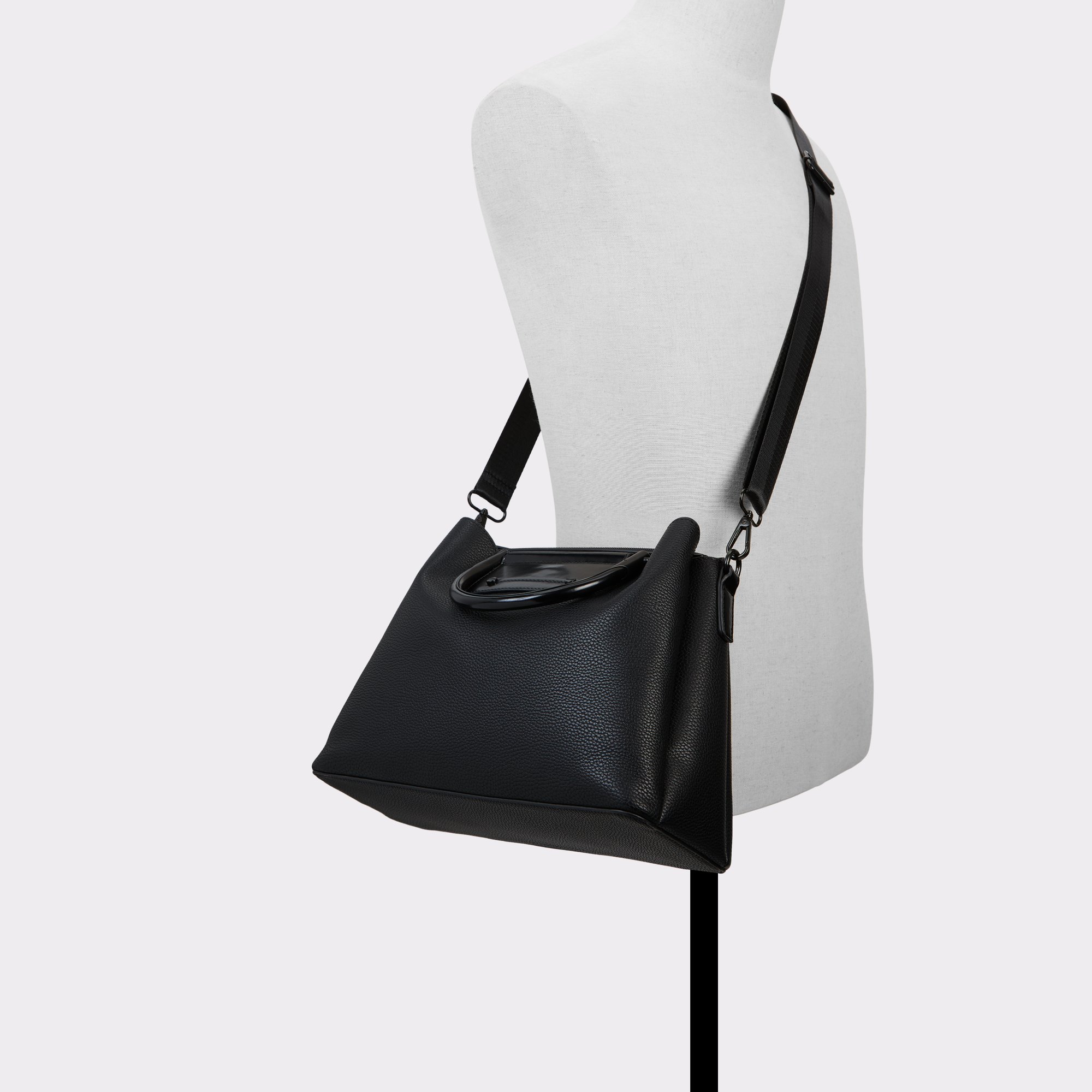 Sloanax Black/Black Women's Top Handle Bags | ALDO US
